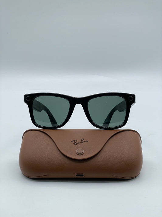 Ray-Ban Meta Wayfarer RW4008 Smart Sunglasses w/ Case - Matte Black