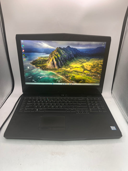 Alienware m17 R4 17" Laptop i7-8750H 16GB RAM 128GB + 256GB SSD GTX 1070 Black