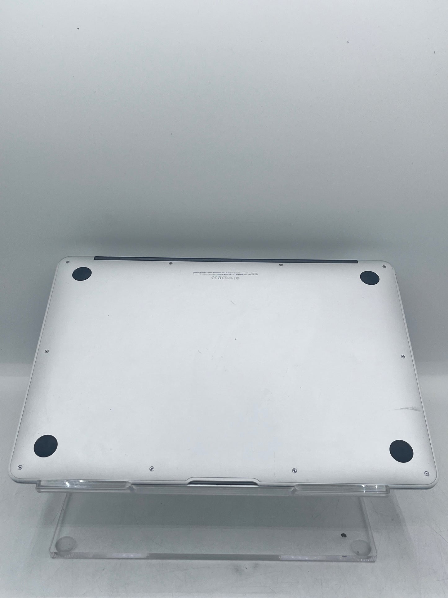 Apple MacBook Air 13" MQD32LL/A A1466 (2017)  Intel i5 8GB 128GB - Silver No OS