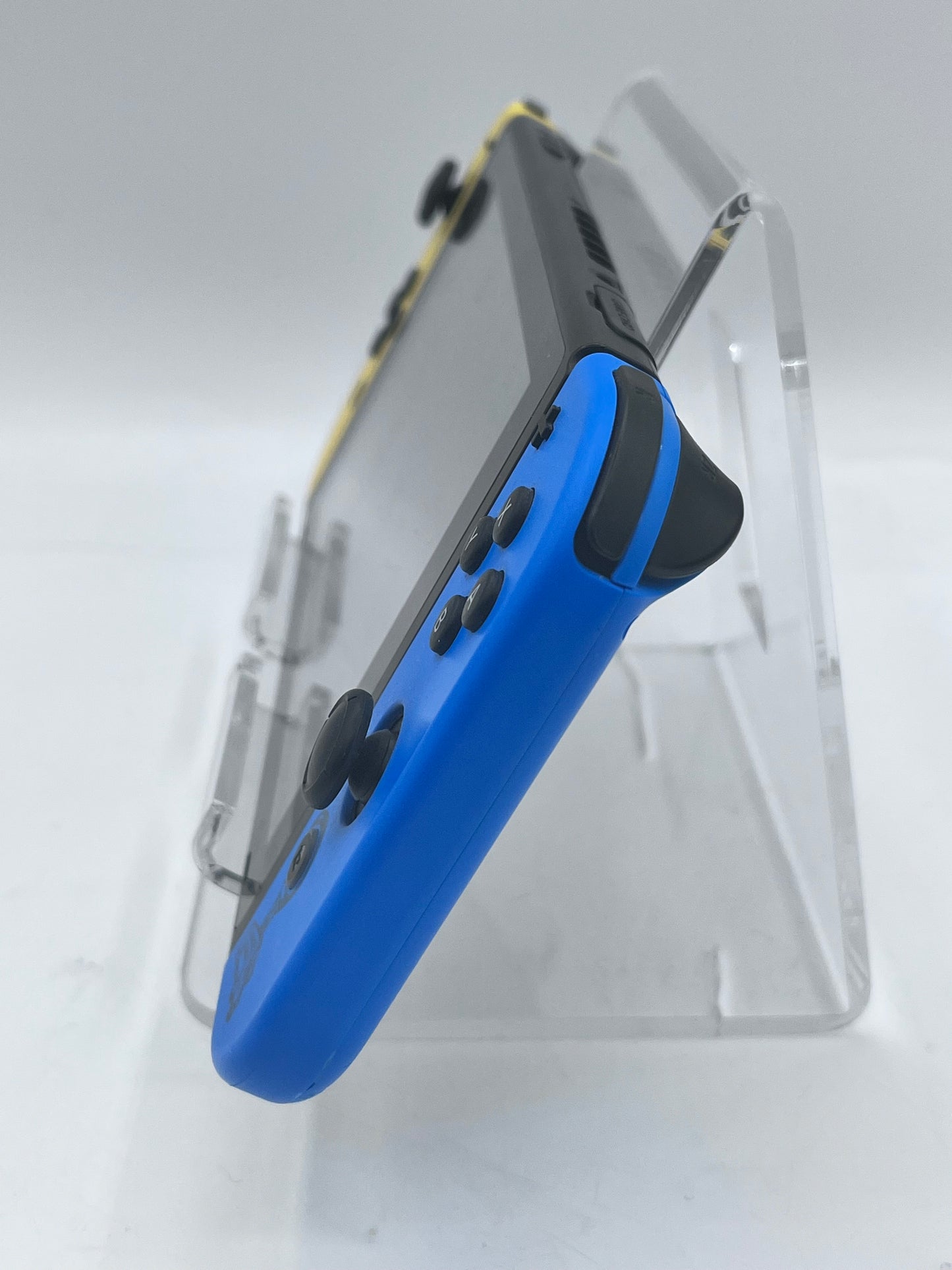 Nintendo Switch HAC-001(-01) Fortnite Wildcat Console Bundle - Yellow/Blue with Dock