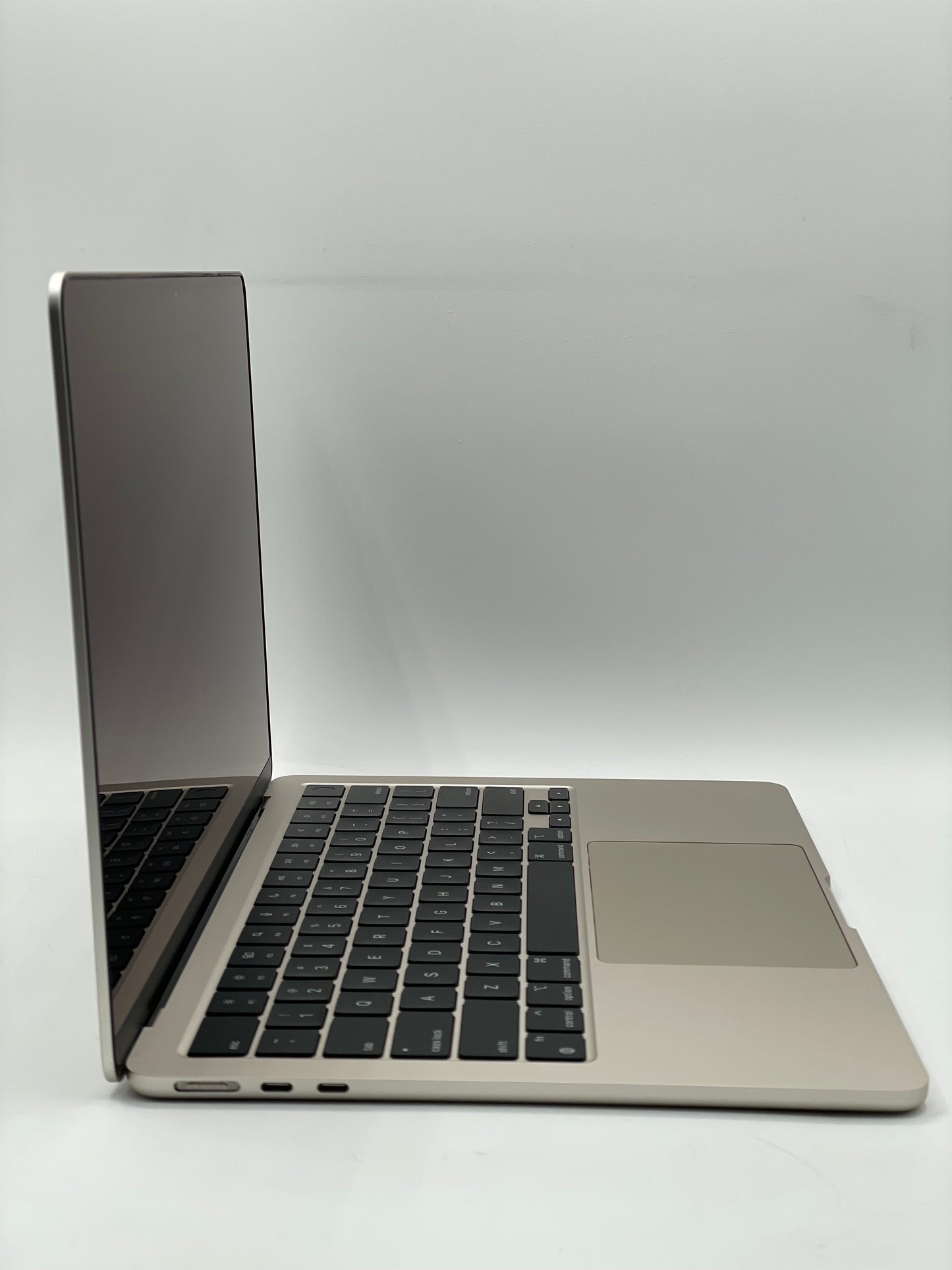 2022 Apple MacBook Air 13.6" M2 8C CPU 8C GPU 8GB 256GB A2681 Starlight