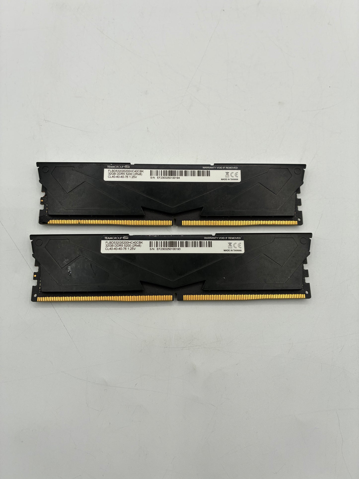 T-FORCE Vulcan DDR5 64GB (2x32GB) 5200MHz CL40 Desktop RAM READ DESCRIPTION