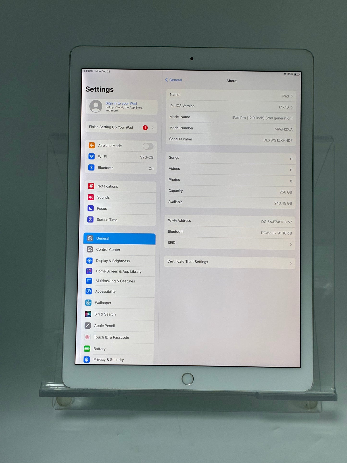 Apple iPad Pro 12.9" (2nd Gen) A1670 128GB