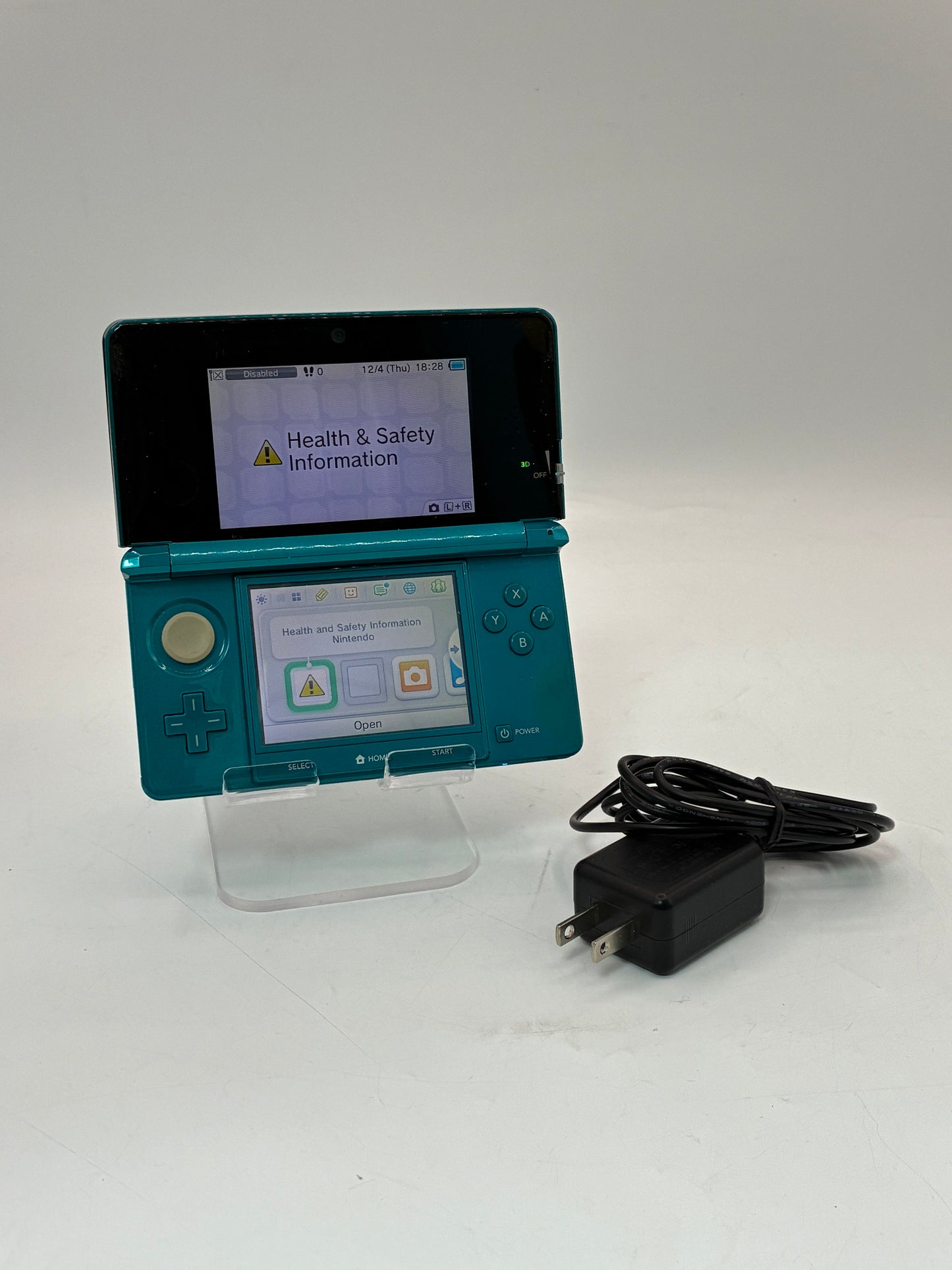 Nintendo 3DS Teal Blue Aqua Handheld Console Tested Working W/ Charger