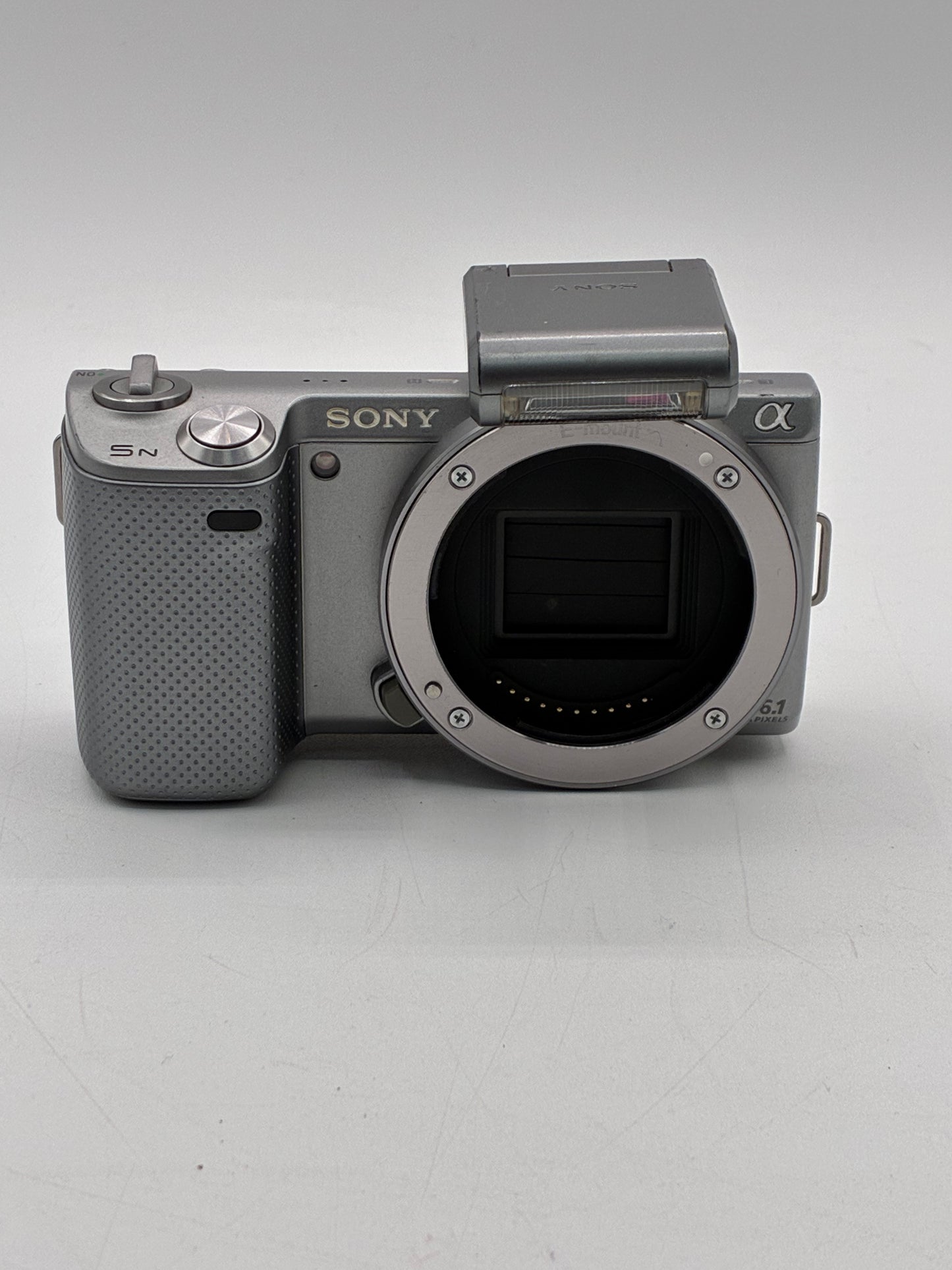 SONY NEX-5N 14.2MP Mirrorless Digital Camera w/ Battery and Carrying Case Untested