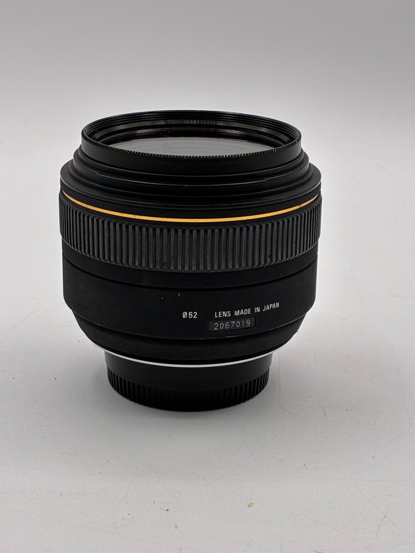Sigma 30mm f/1.4 HSM EX DC Lens For Canon w/ Caps and Case Free Shipping
