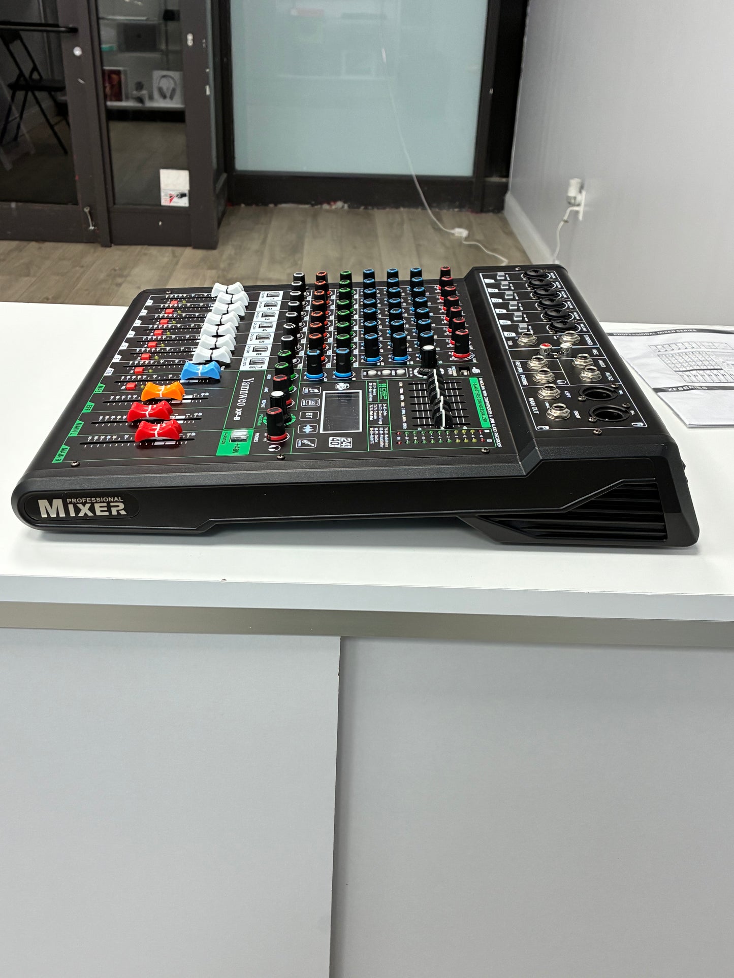 Yamnweo XF8 Professional Audio Mixer Sound Board Console