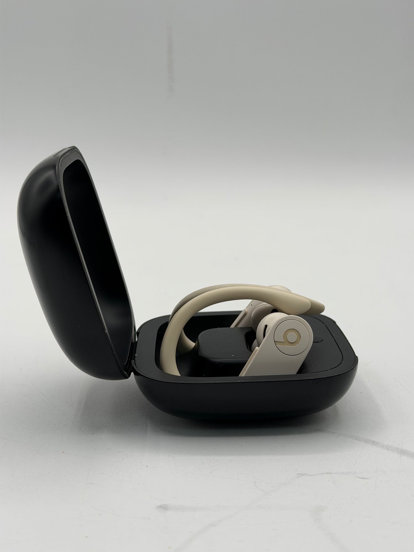 Beats Powerbeats Pro Wireless Earphones White Bluetooth Headphones