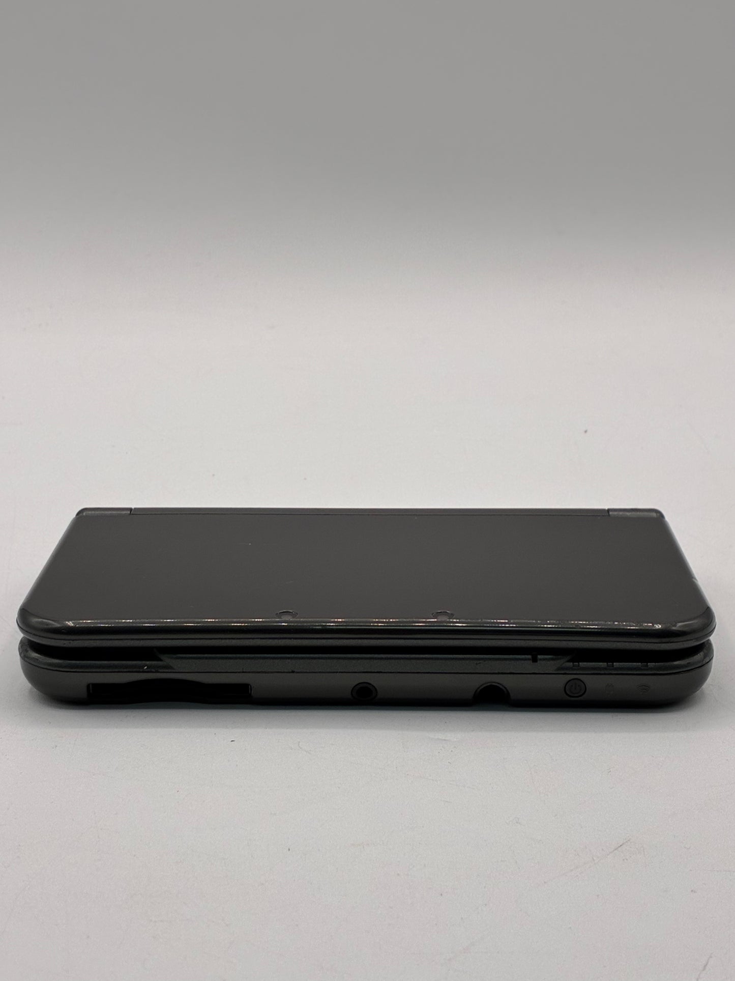 Nintendo 3DS XL RED-001 2014 Video Game Console