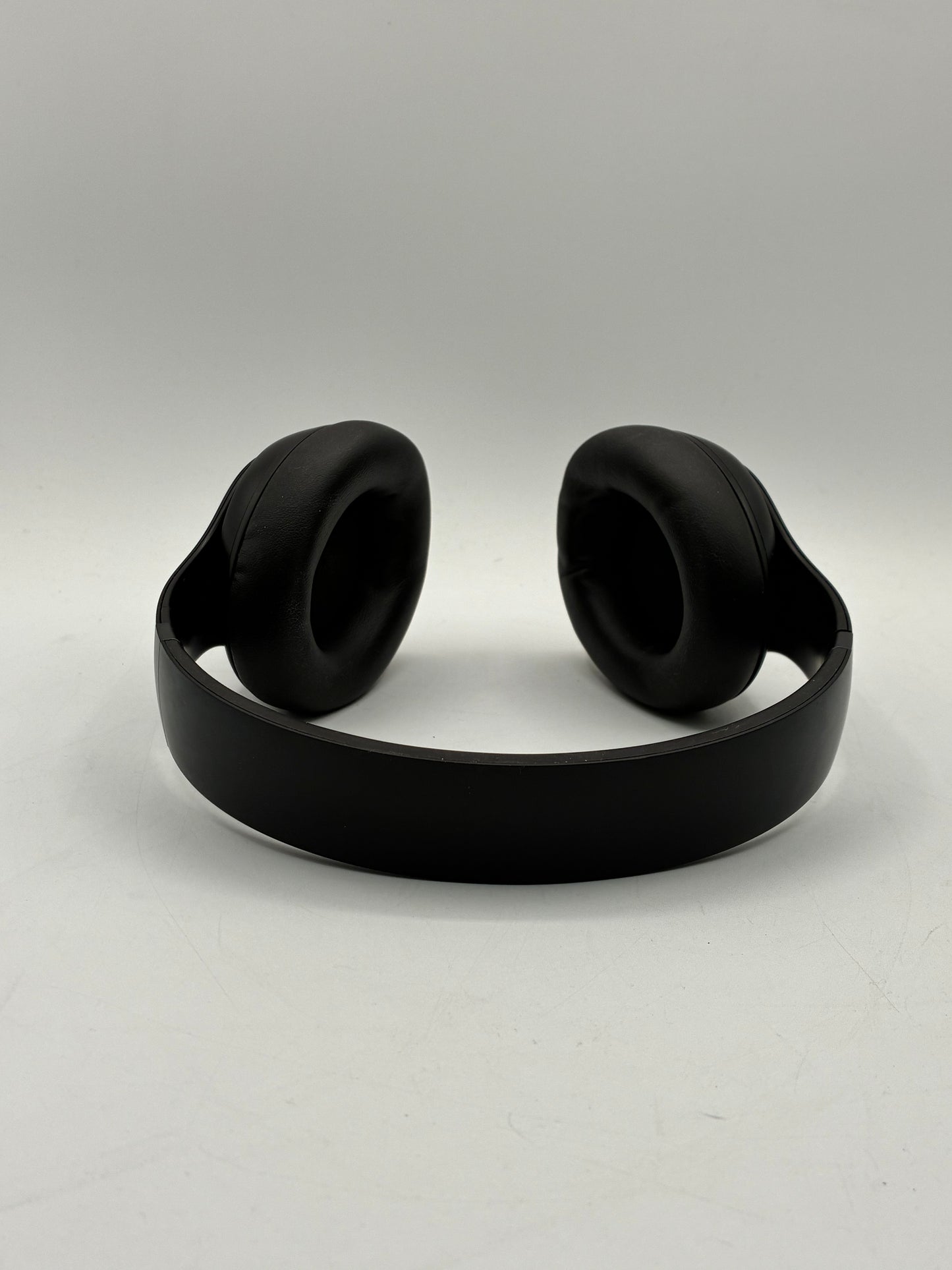 Beats by Dr. Dre Studio Pro Bluetooth Headphones Black MQTP3LL/A Open Box Free Shipping