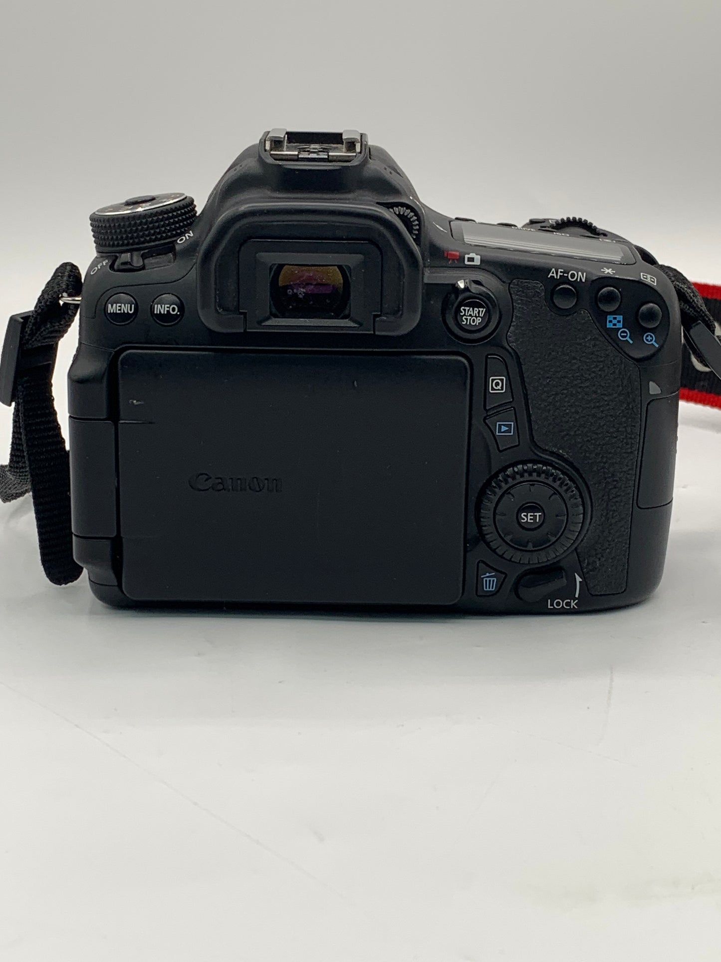 Canon EOS 70D Digital SLR Camera Body with Battery and Charger Tested