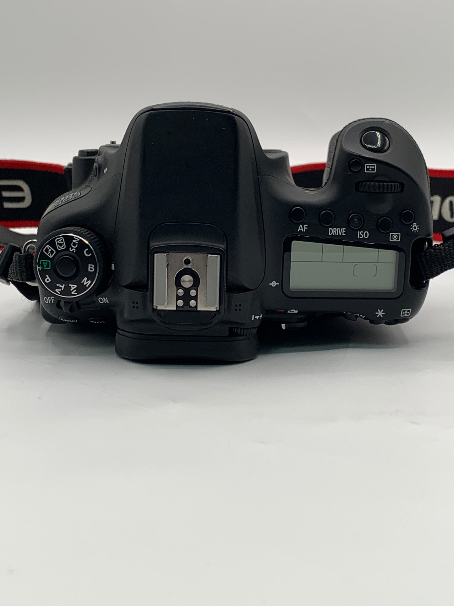 Canon EOS 70D Digital SLR Camera Body with Battery and Charger Tested