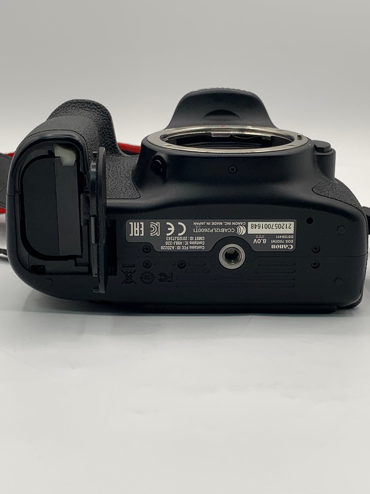 Canon EOS 70D Digital SLR Camera Body with Battery and Charger Tested