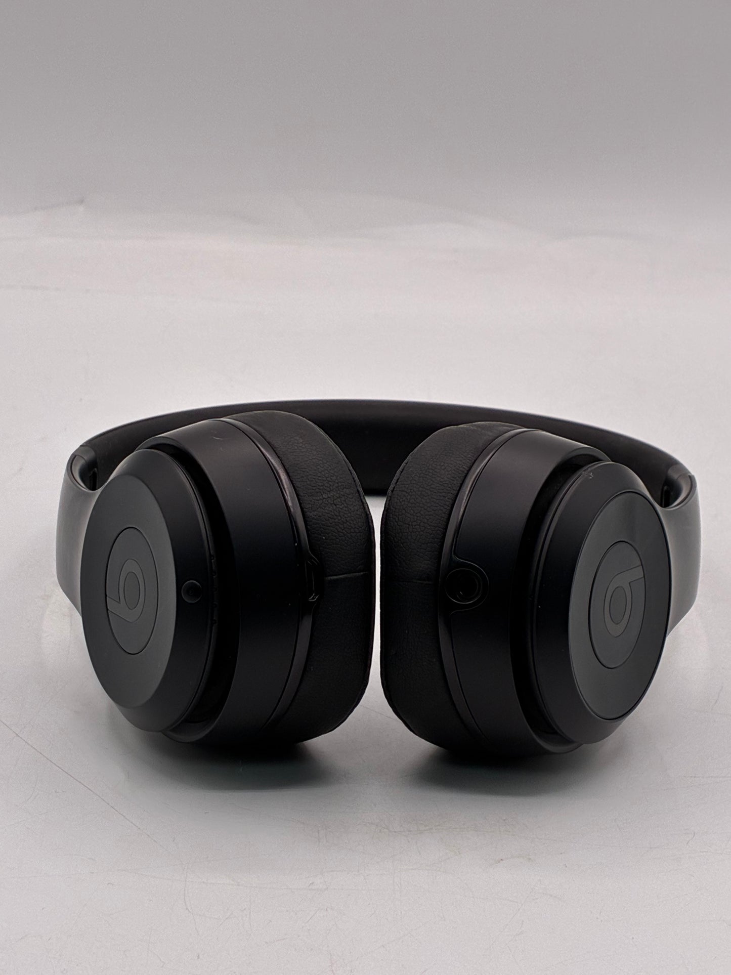 Beats Solo 3 Headphones Black with Carrying Case