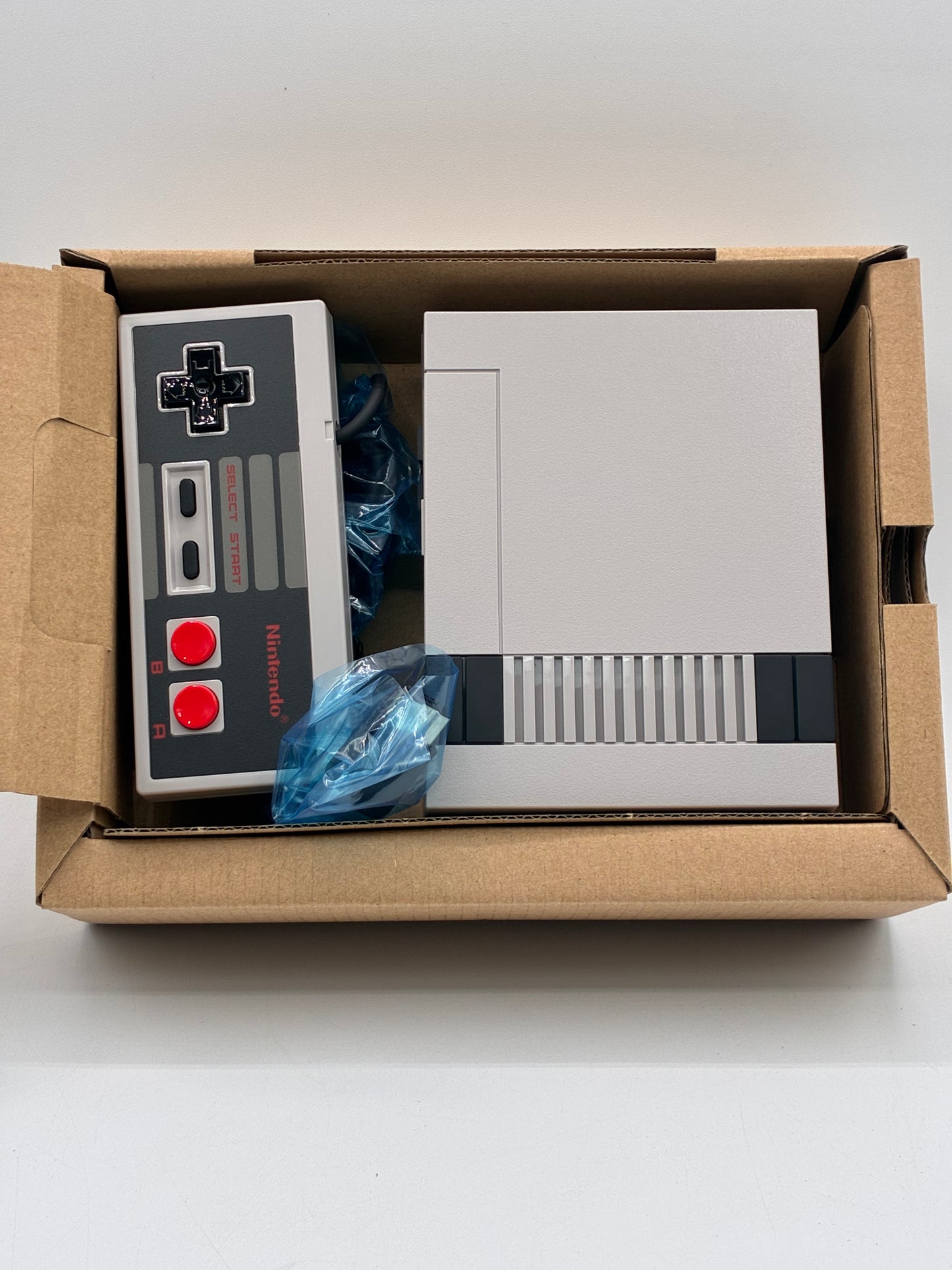 Nintendo NES Mini Classic Edition - CiB - Tested & Working Free Shipping