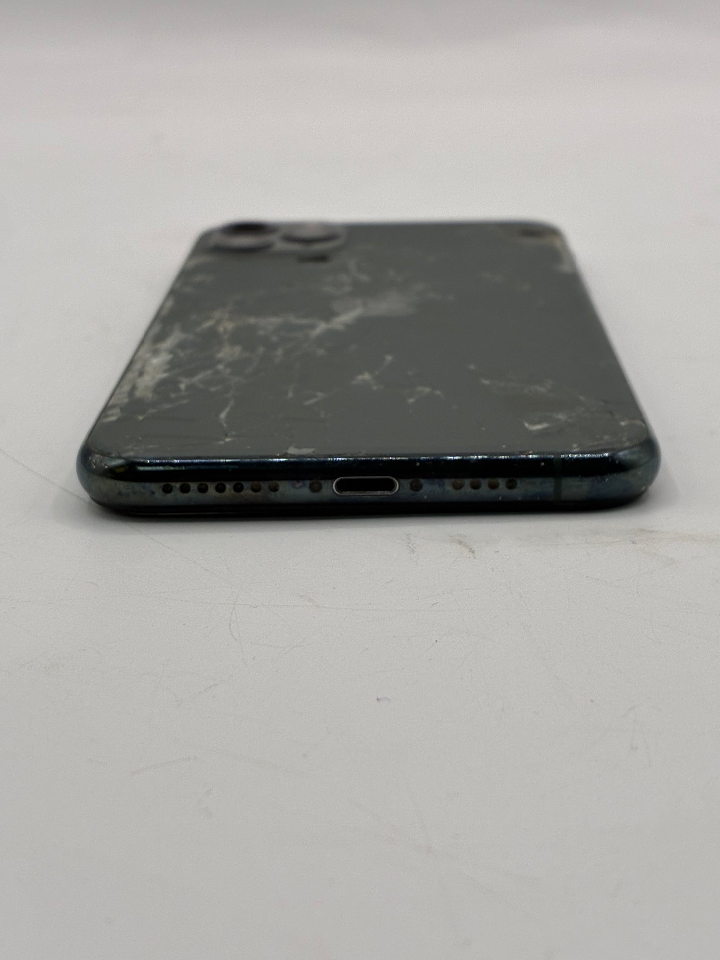 Unlocked Apple iPhone 11 Pro Max 6.5" 64GB A2161 MWFR2LL/A Green