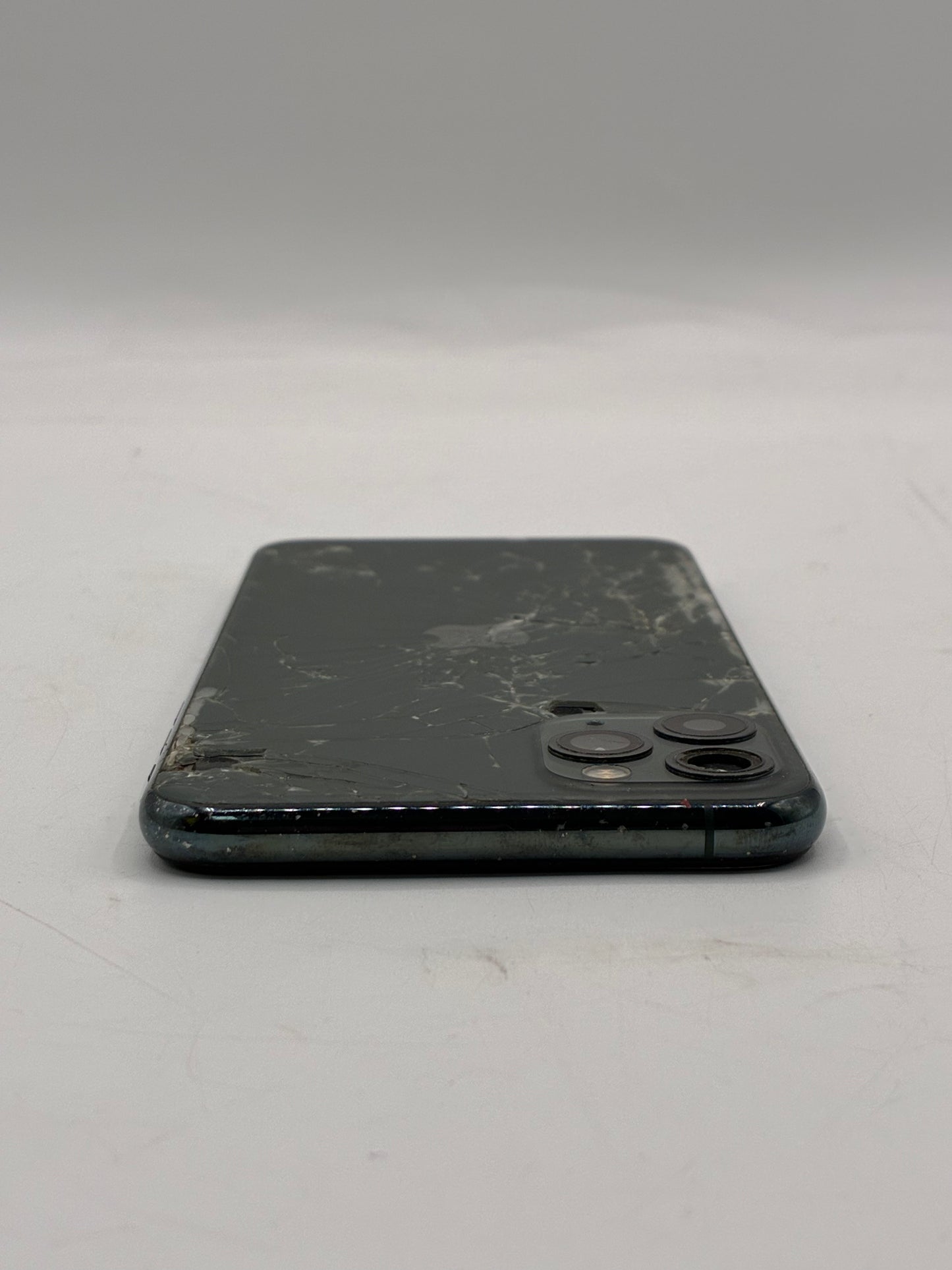 Unlocked Apple iPhone 11 Pro Max 6.5" 64GB A2161 MWFR2LL/A Green