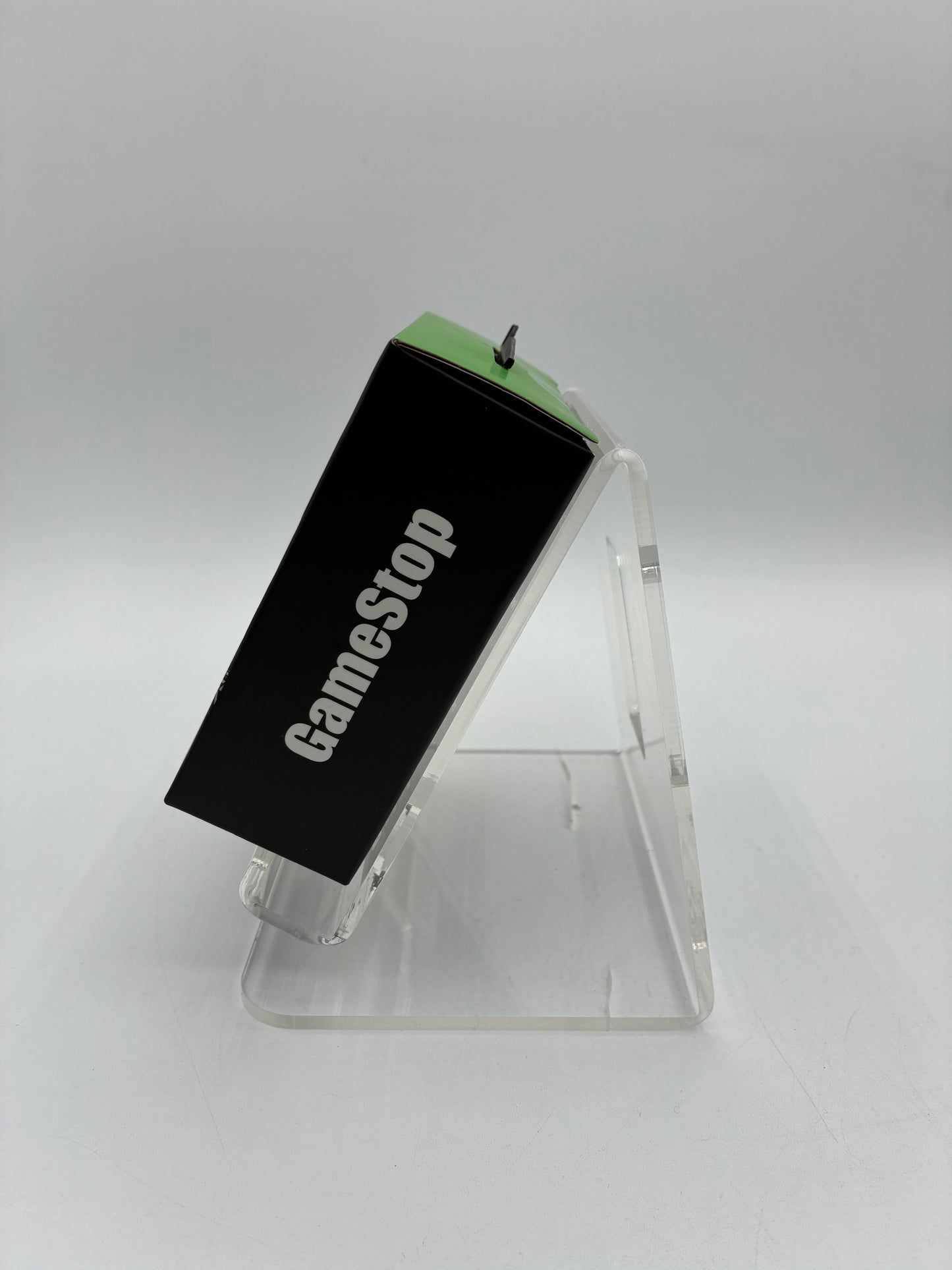 GameStop Twin Battery Charging Hub - New In Box