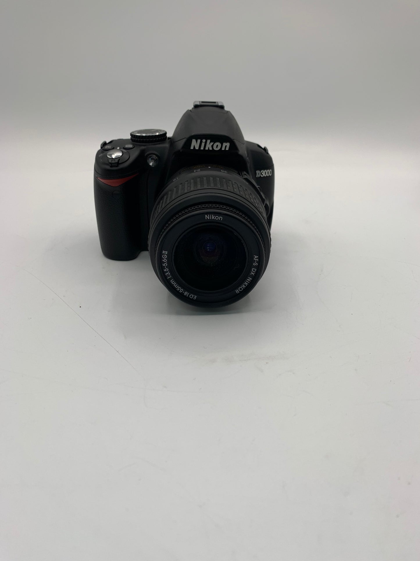 Nikon D3000 Digital SLR Camera 10.2MP with 18-55mm Lens w/ Battery Tested Free Shipping