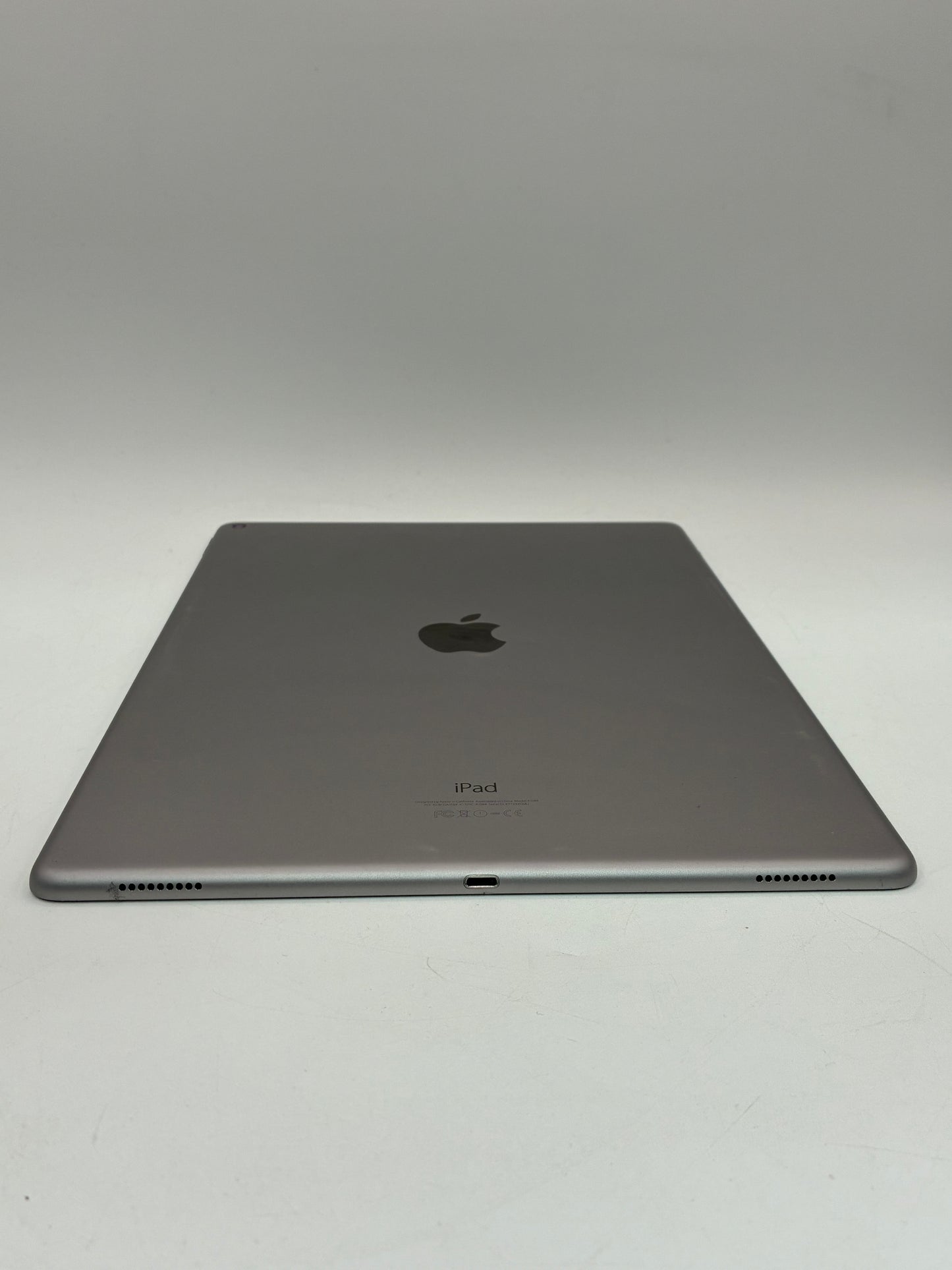 Apple iPad Pro 12.9" (1st Gen) A1584 128GB Silver