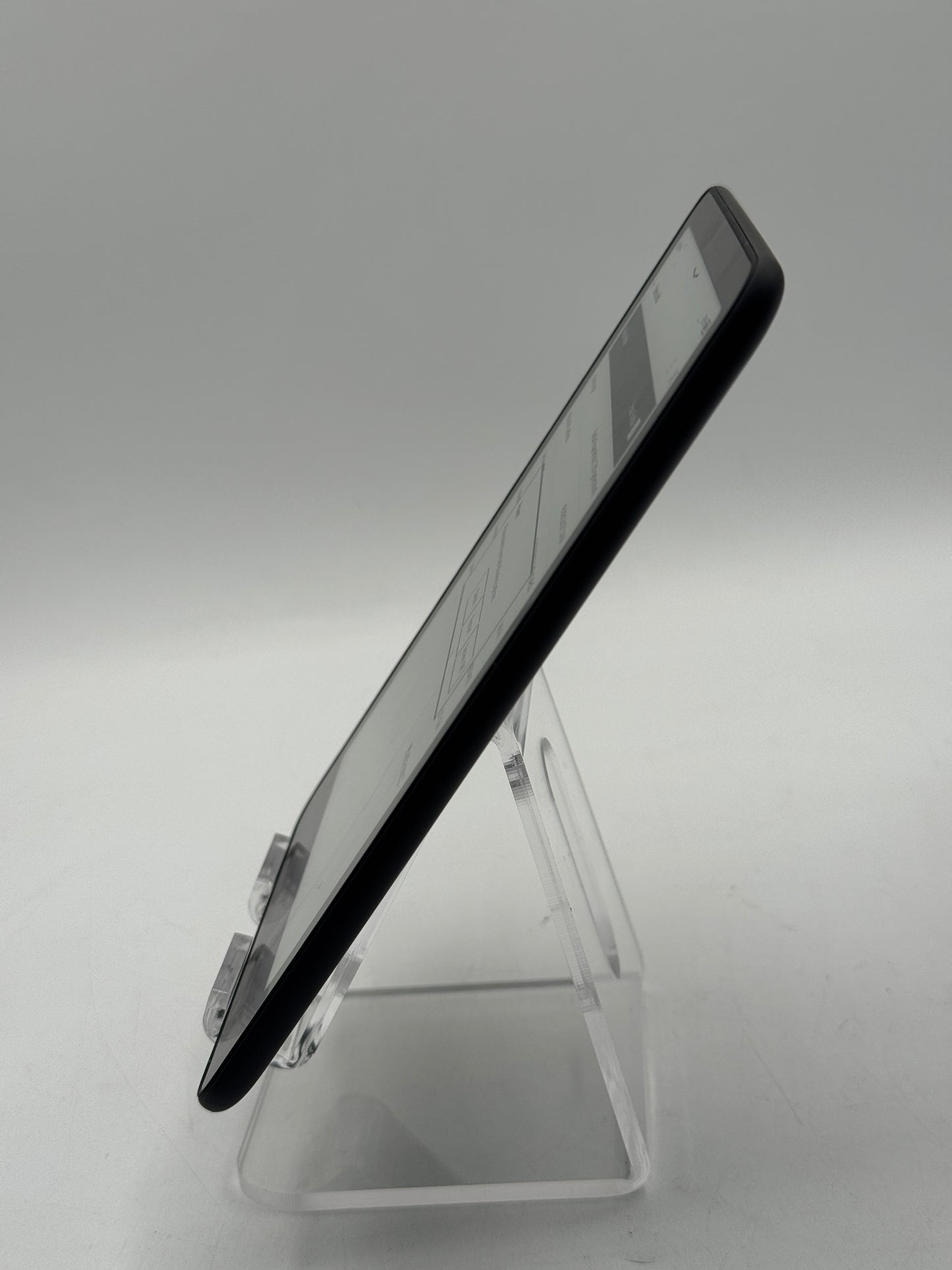 Amazon Kindle Paperwhite 12th Generation 7" 16GB Black Great Condition Free Shipping