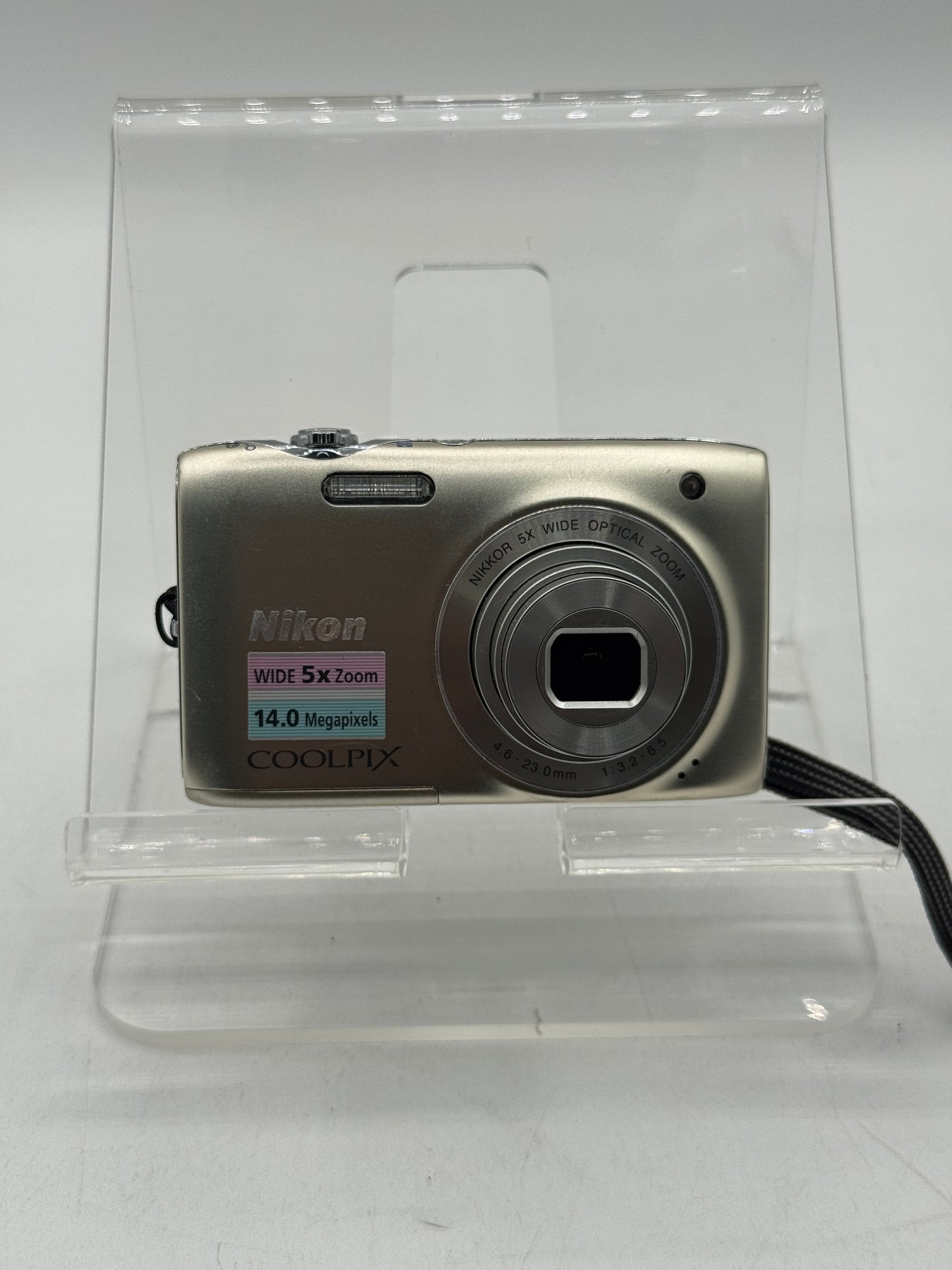 Nikon COOLPIX S3100 14MP Digital Camera Silver W/ Battery Tested Free Shipping