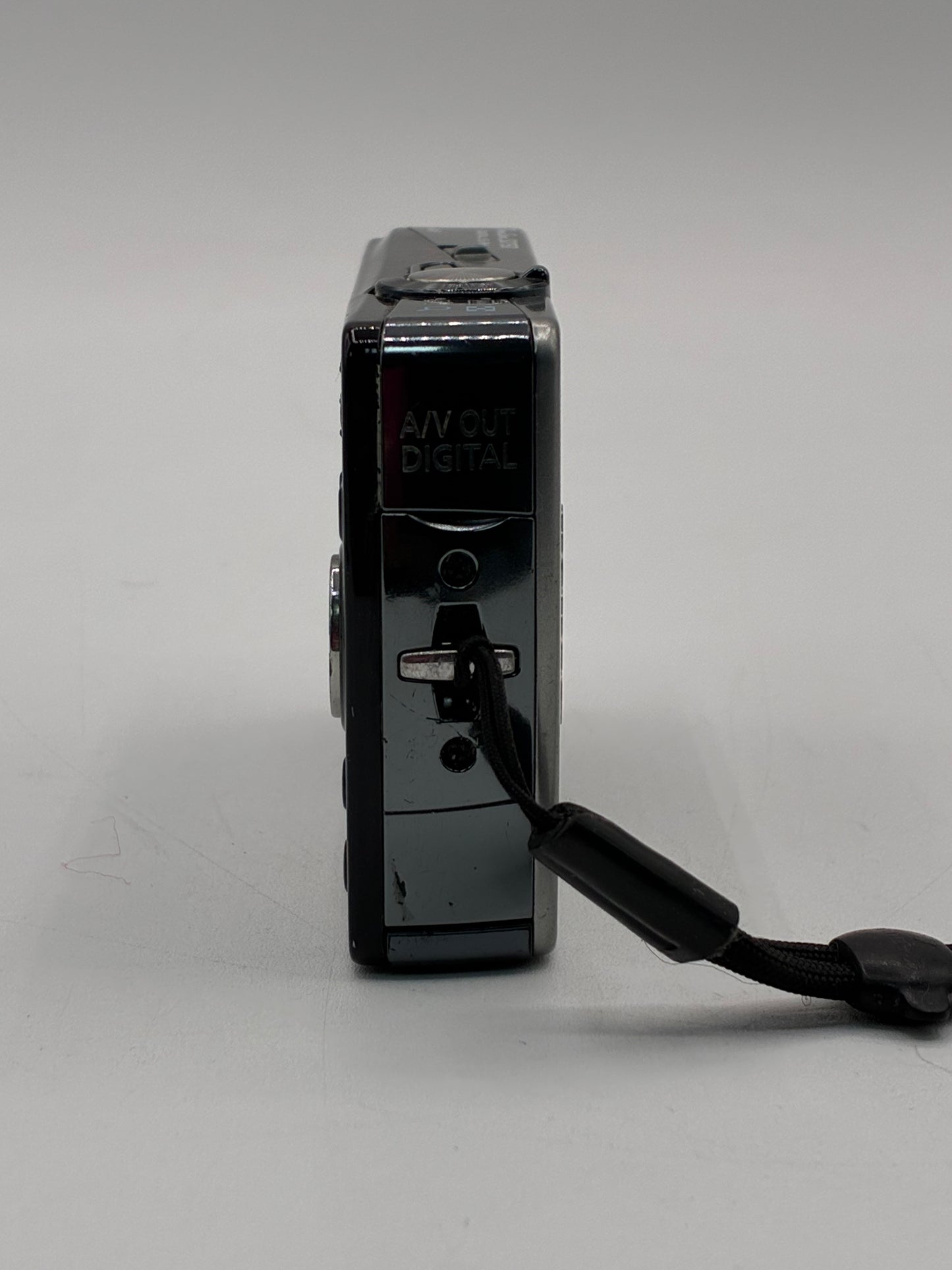 Canon PowerShot SD750 HS 20.3MP Digital Camera