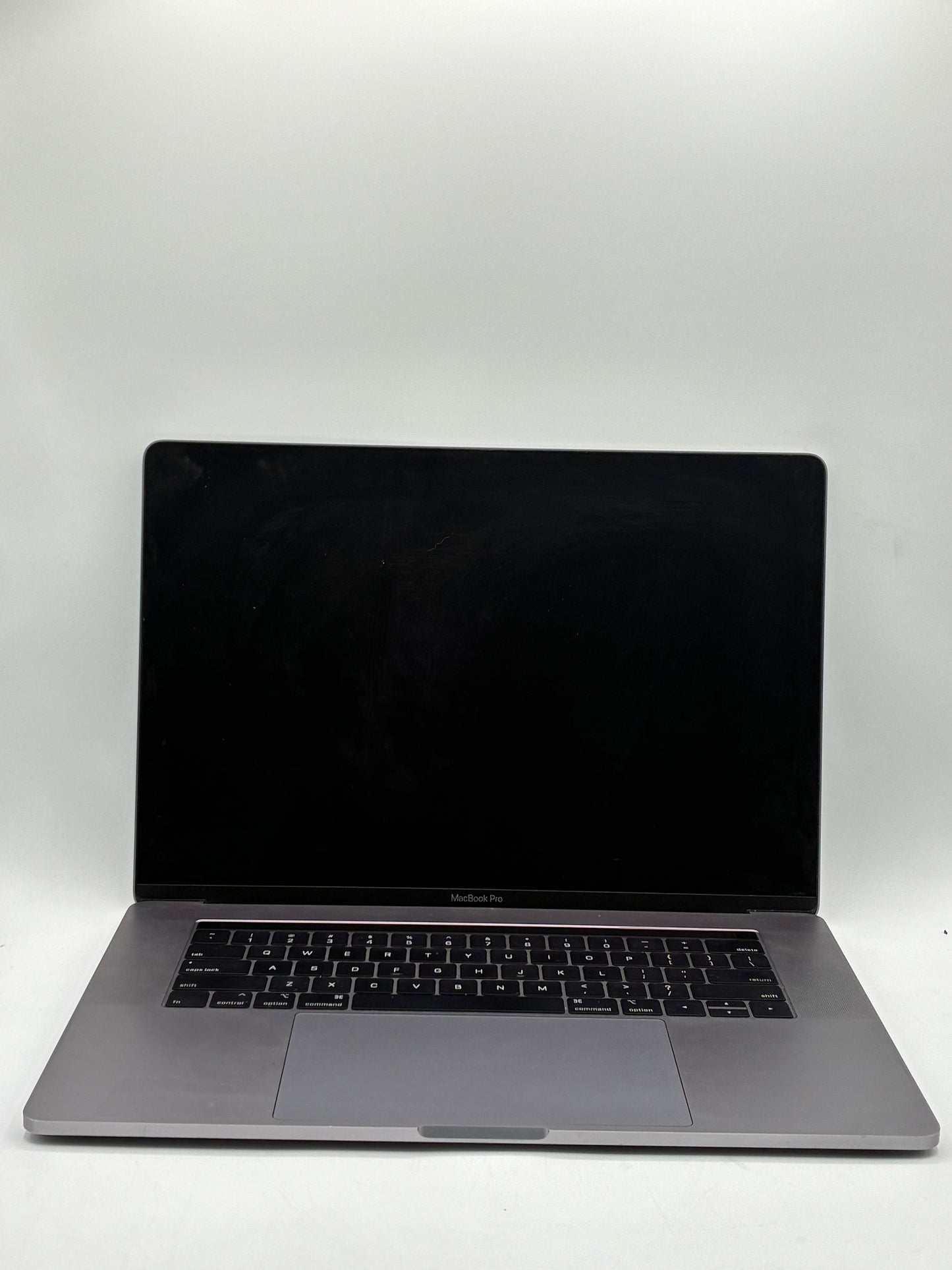 Apple MacBook Pro 15" A1990 2018 Core i7 16GB 256GB Space Gray (READ)