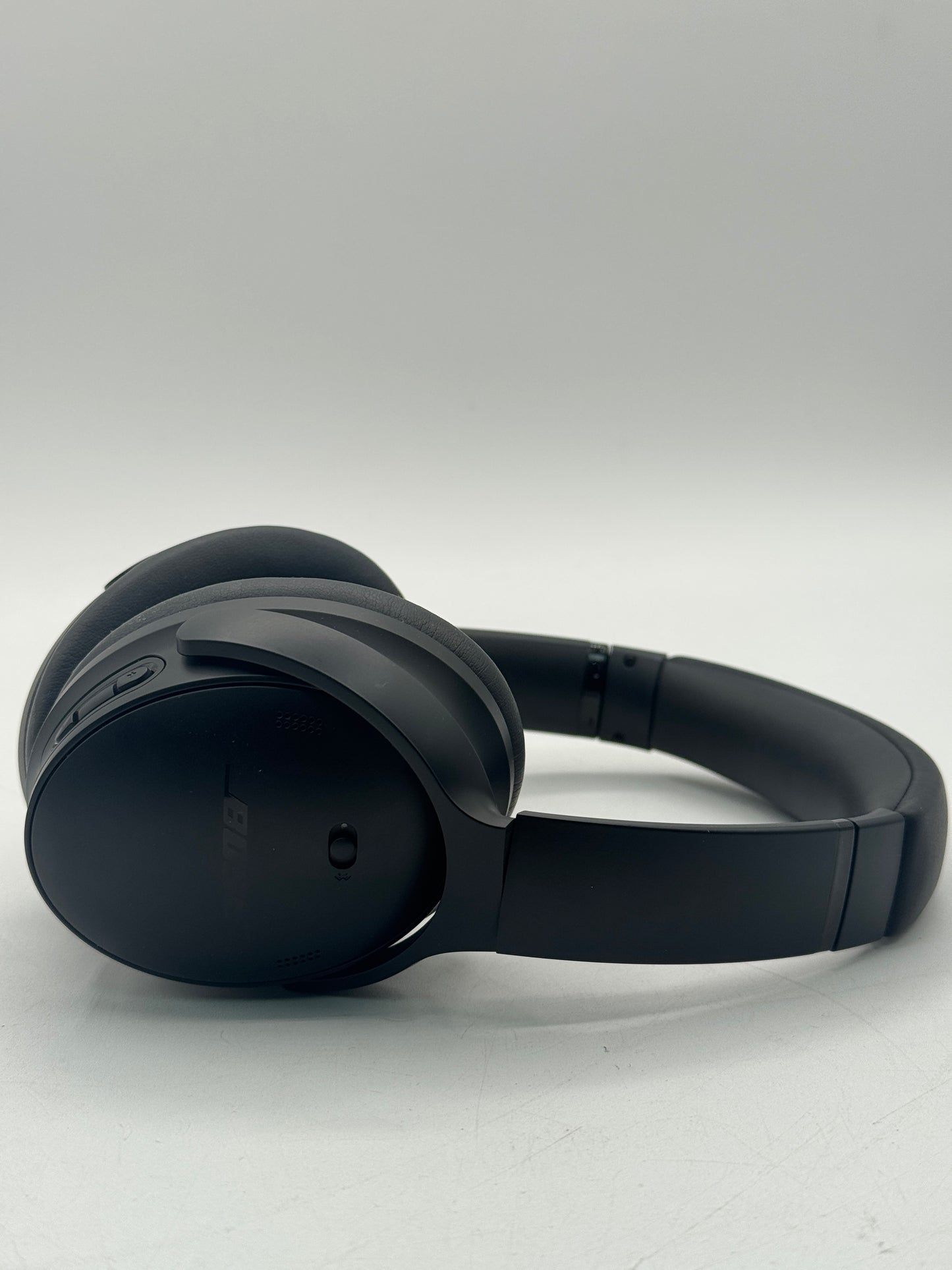 Bose QuietComfort 45 Around-Ear Noise Cancelling Bluetooth Headphones Free Shipping