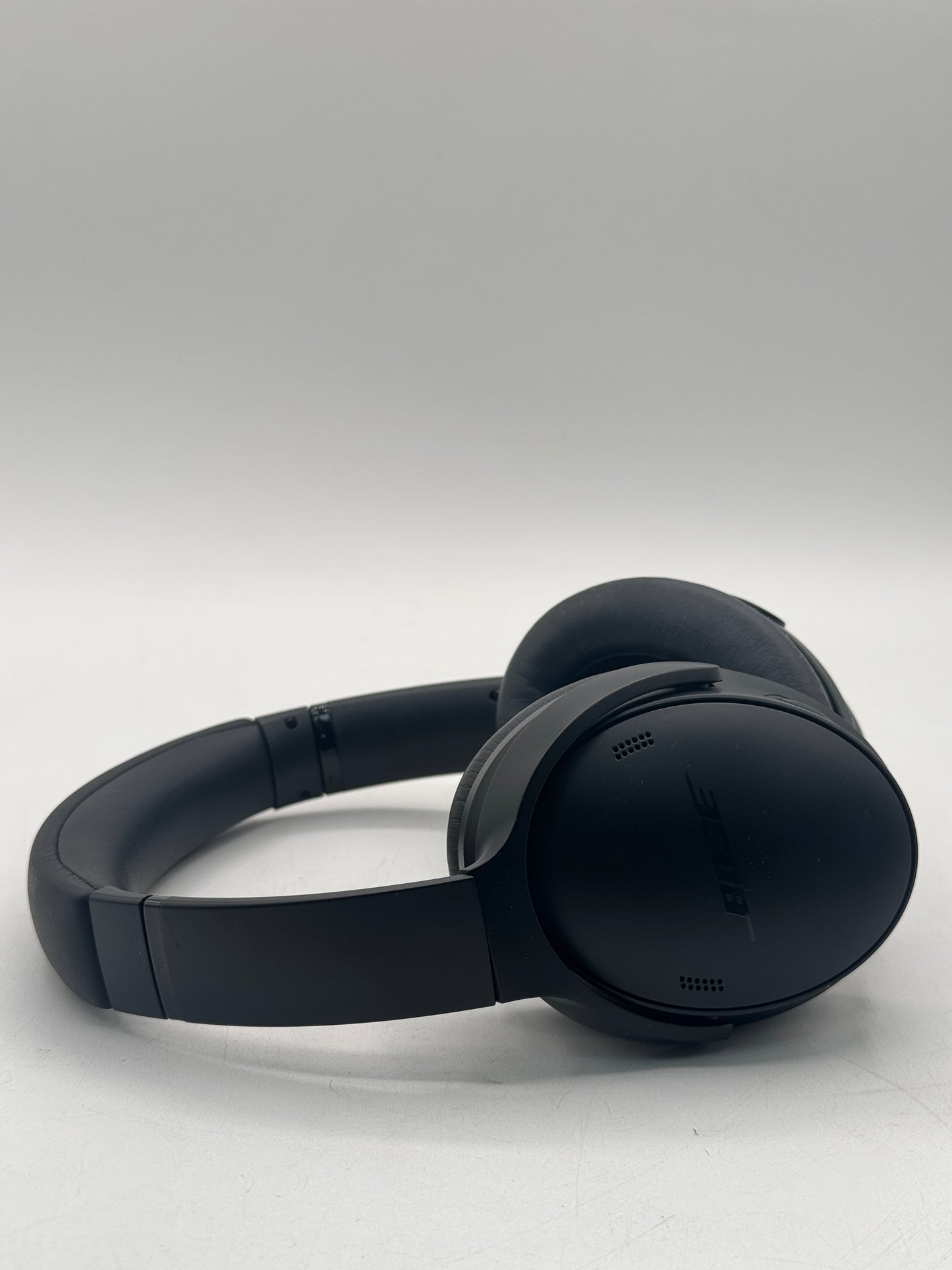Bose QuietComfort 45 Around-Ear Noise Cancelling Bluetooth Headphones Free Shipping