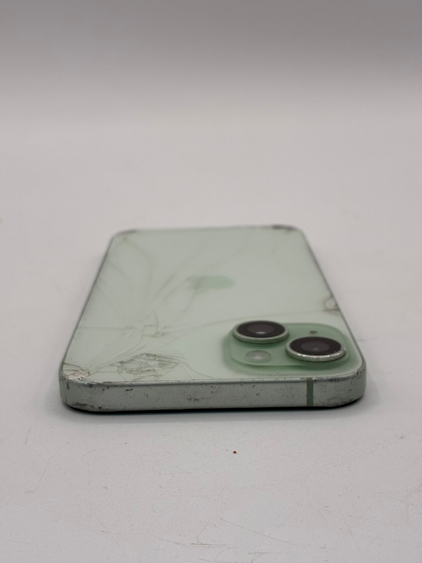 Unlocked Apple iPhone 15 Plus 6.7 inch 128GB Cracked Back