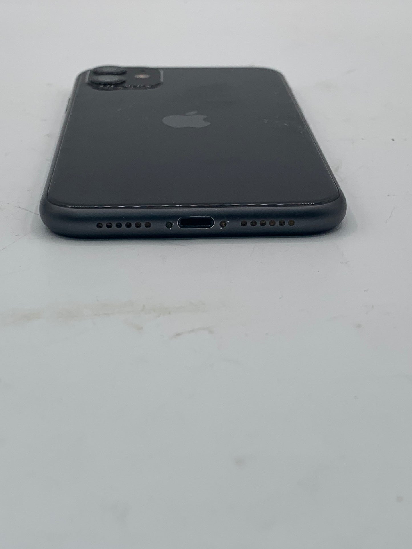 Unlocked Apple iPhone 11 128GB A2111 MWKU2LL/A Black