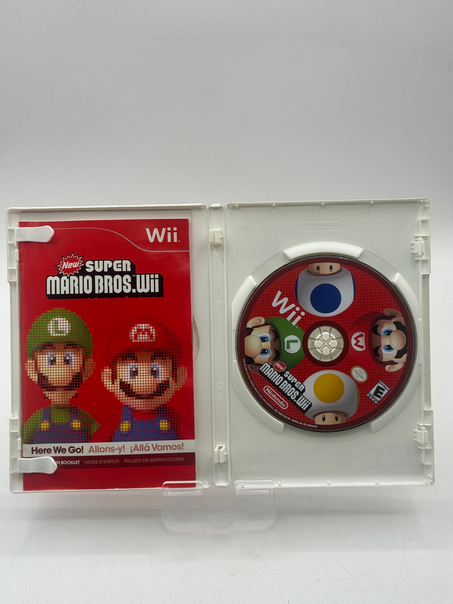 New Super Mario Bros. Wii - Nintendo Wii - TESTED AND WORKING