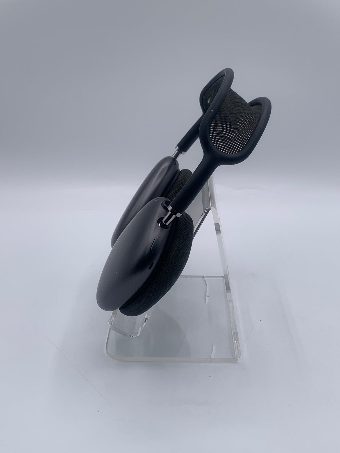 Apple AirPods Max A2096 Black Wired Headphones Free Shipping READ