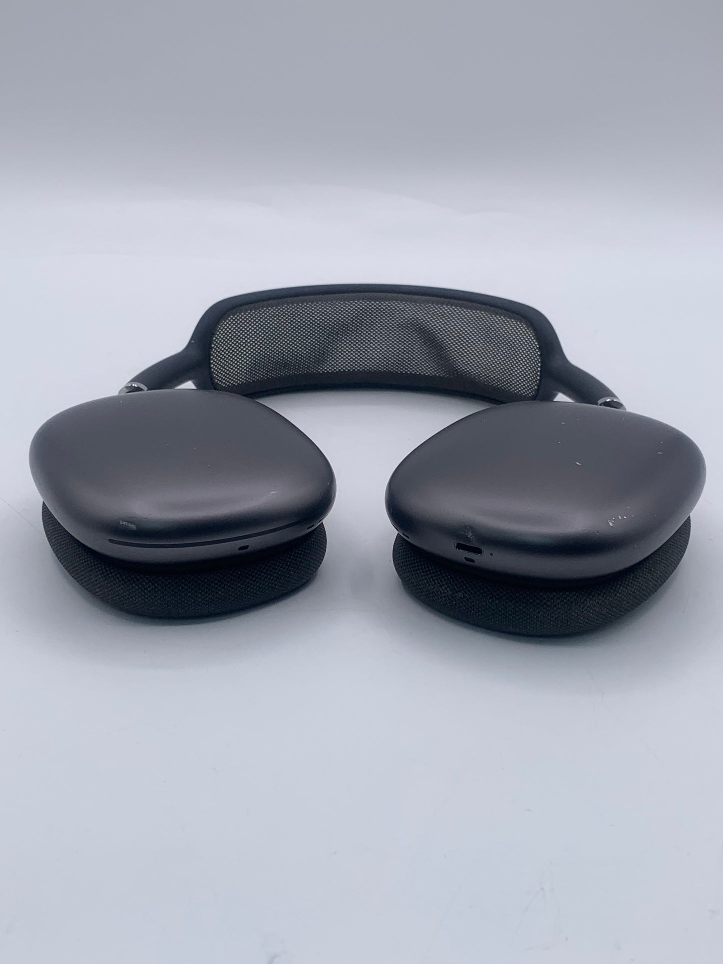 Apple AirPods Max A2096 Black Wired Headphones Free Shipping READ