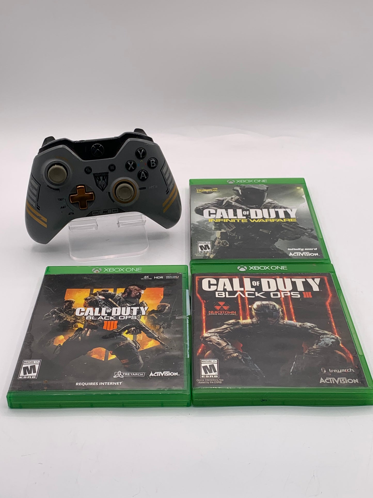 Microsoft Xbox One S 1681 1TB White w/ controller and Cords- Call of Duty Bundle