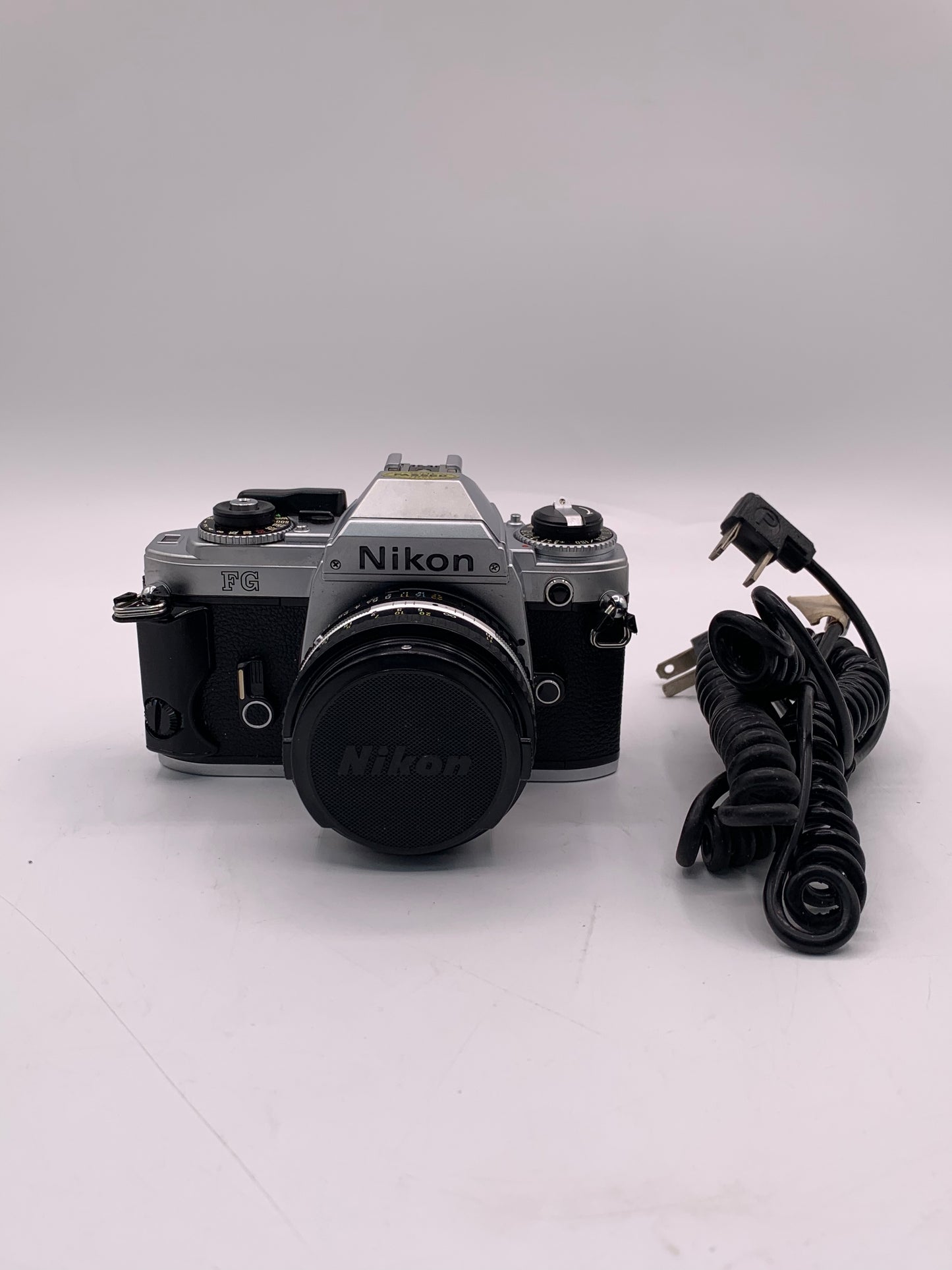 Nikon FG 35mm SLR Film Camera With Nikon Series E 50mm 1 : 1.8 Lens - Tested