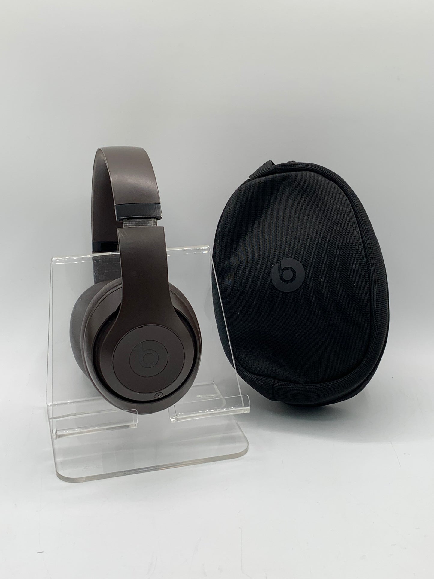 Beats Studio Pro Brown Wireless Headphones - Carrying Case