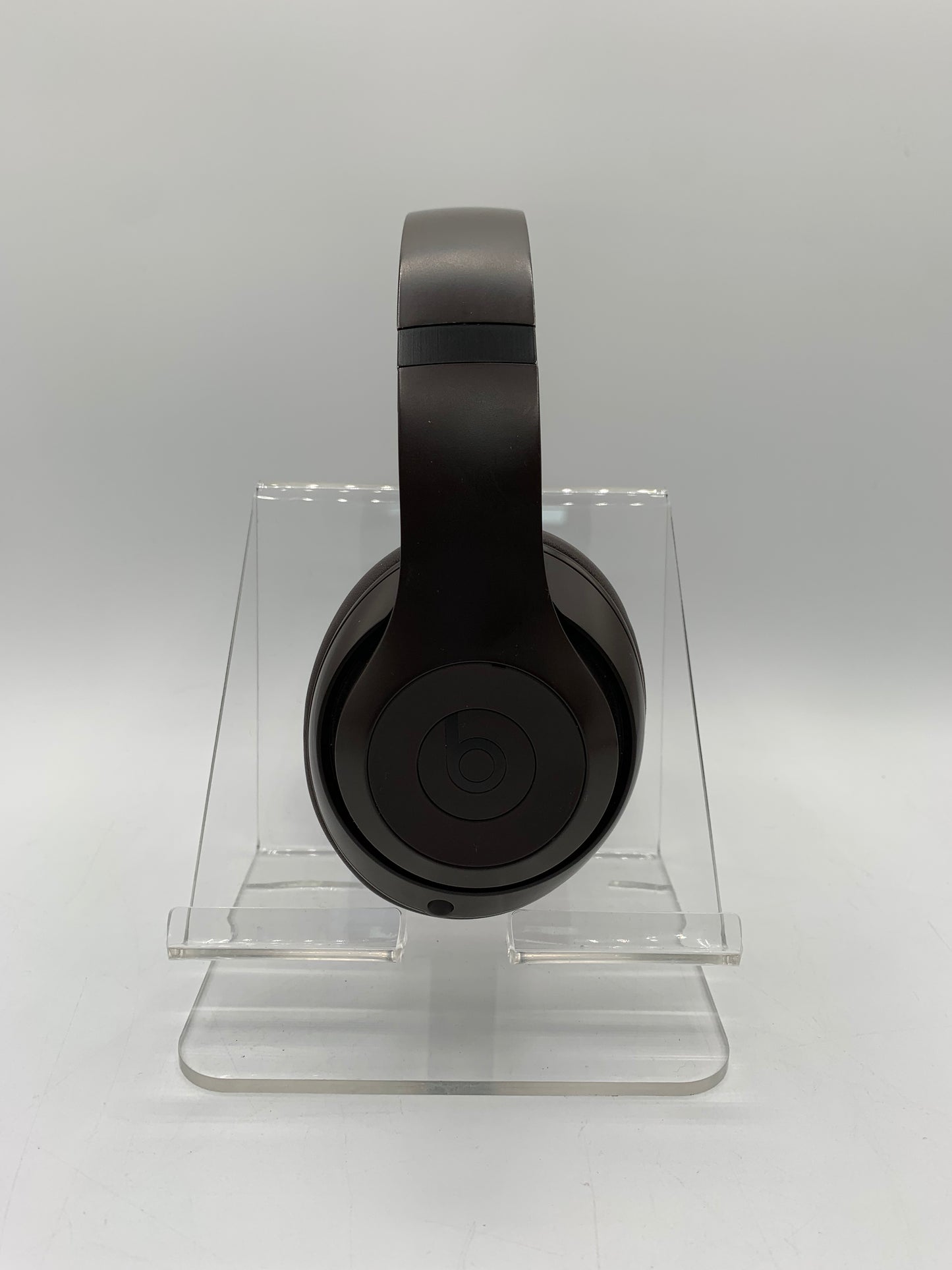 Beats Studio Pro Brown Wireless Headphones - Carrying Case