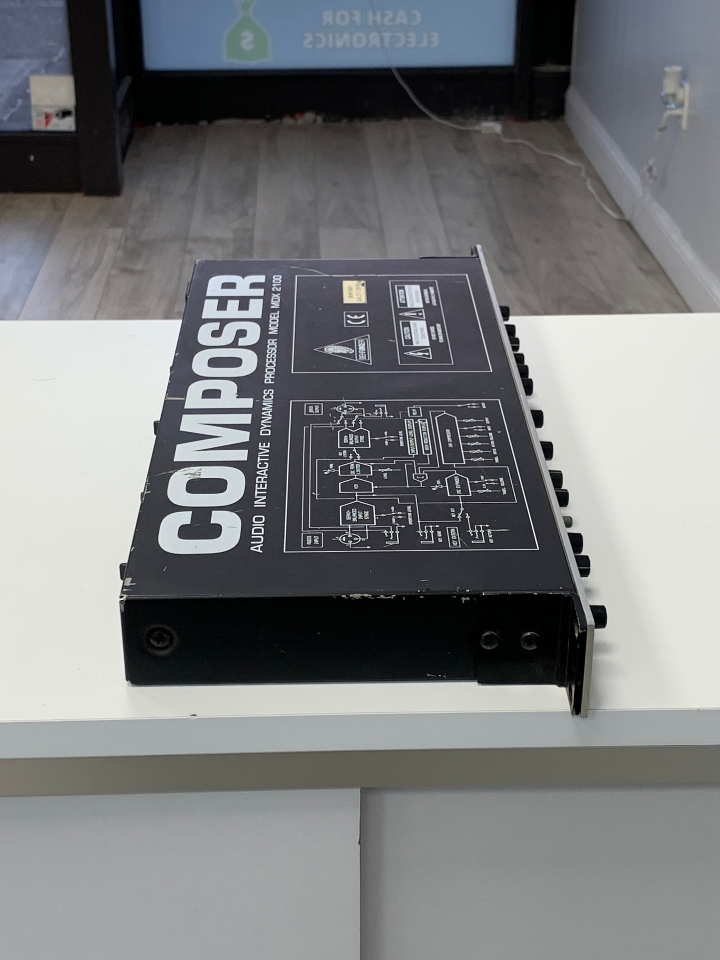 Behringer MDX 2100 Analog Audio Interactive Dynamics Processor