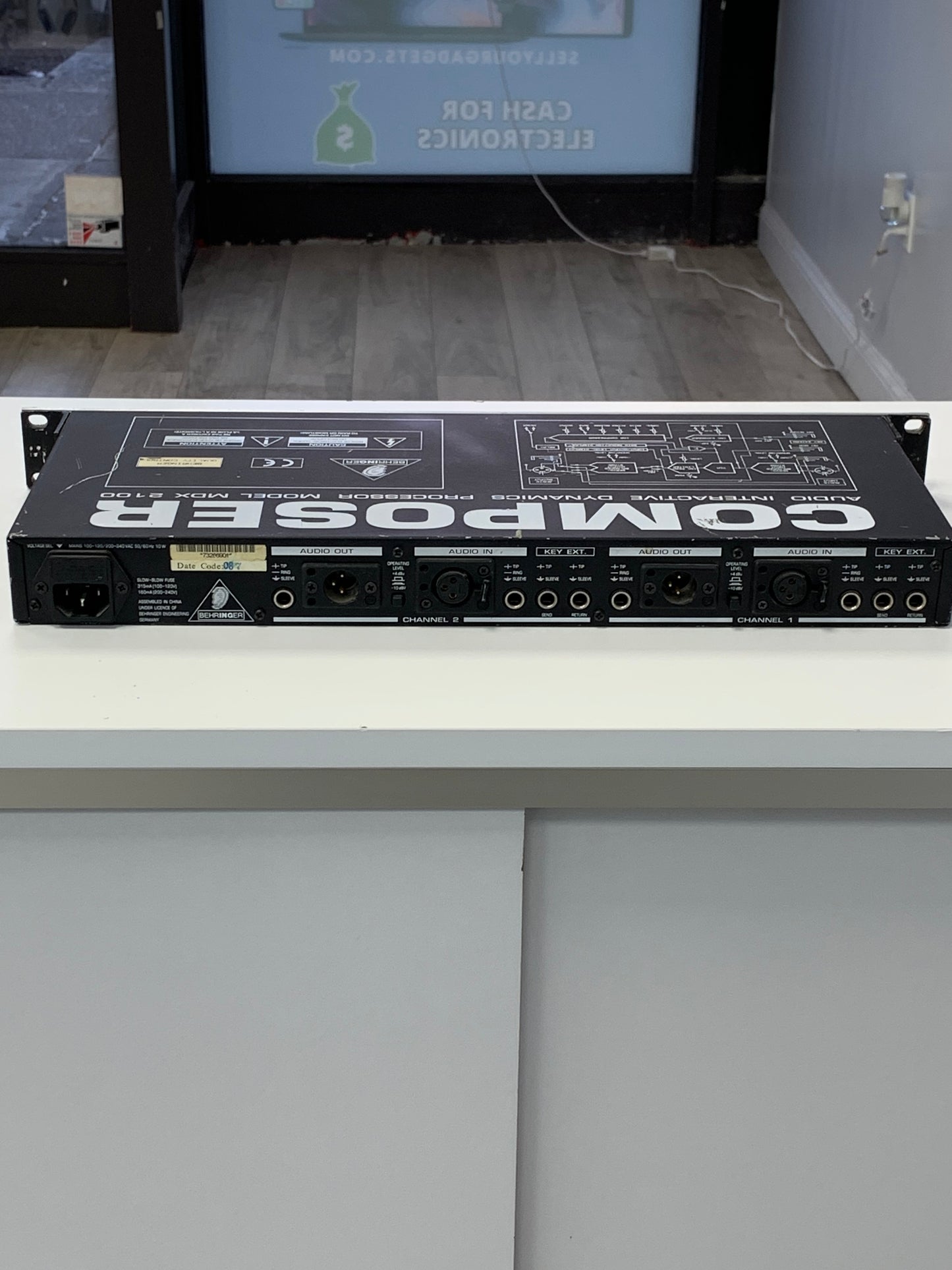 Behringer MDX 2100 Analog Audio Interactive Dynamics Processor