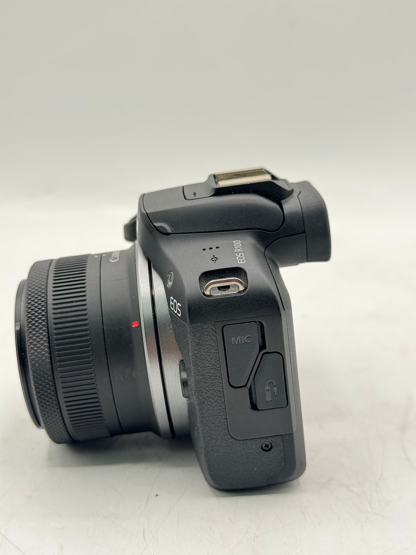 Canon EOS R100 Mirrorless 24.1 MP Camera with RF-S 18-45mm f/4.5-6.3 and Battery