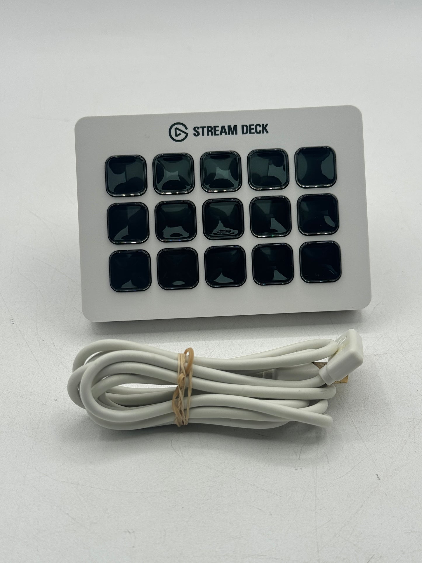 Elgato Stream Deck MK.2 15-Key Controller 20GBA9901 USB-C White Free Shipping