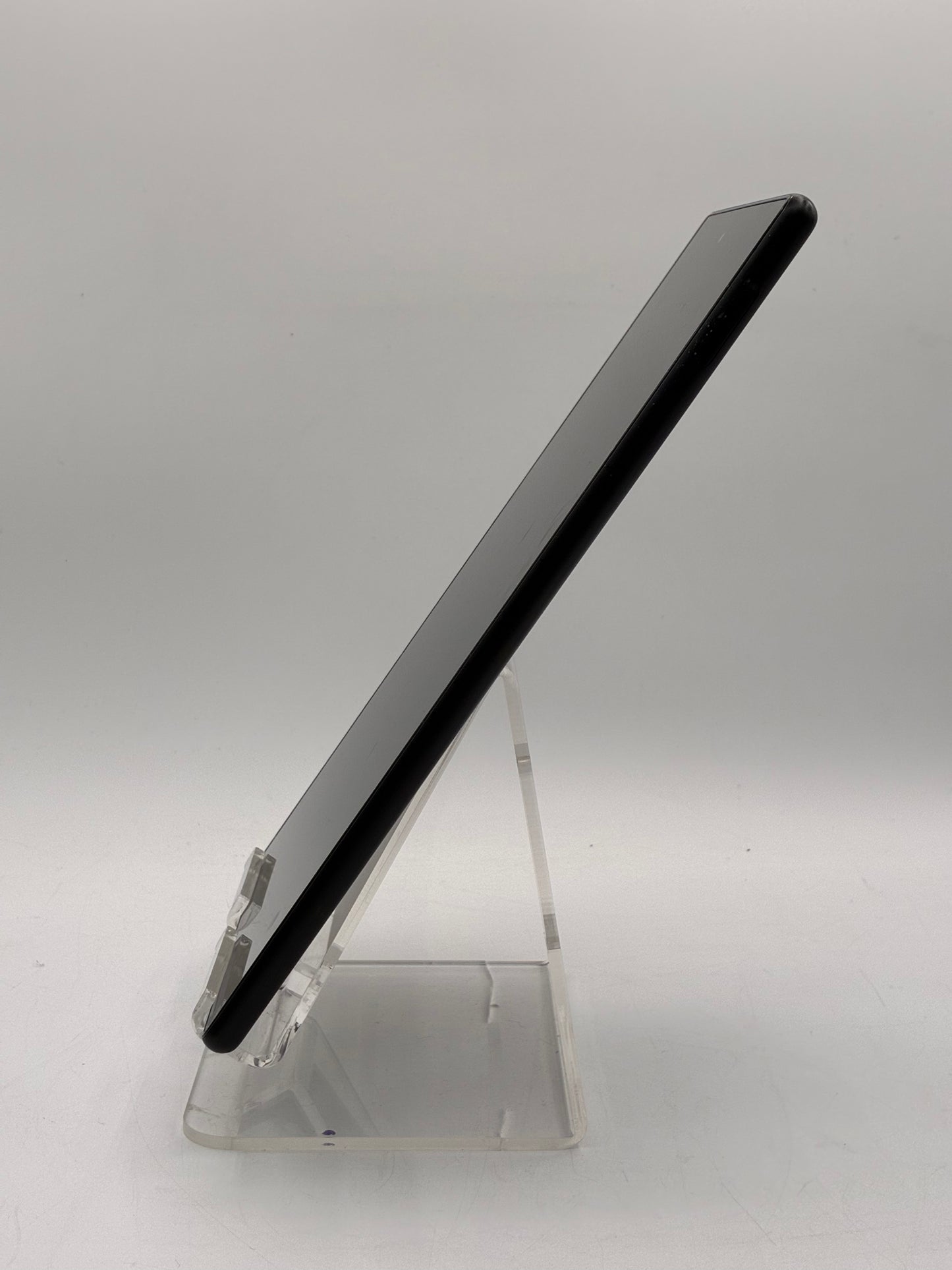 Used Amazon Fire HD 10 (7th Gen) Tablet 32GB - Wi-Fi Only (Read)