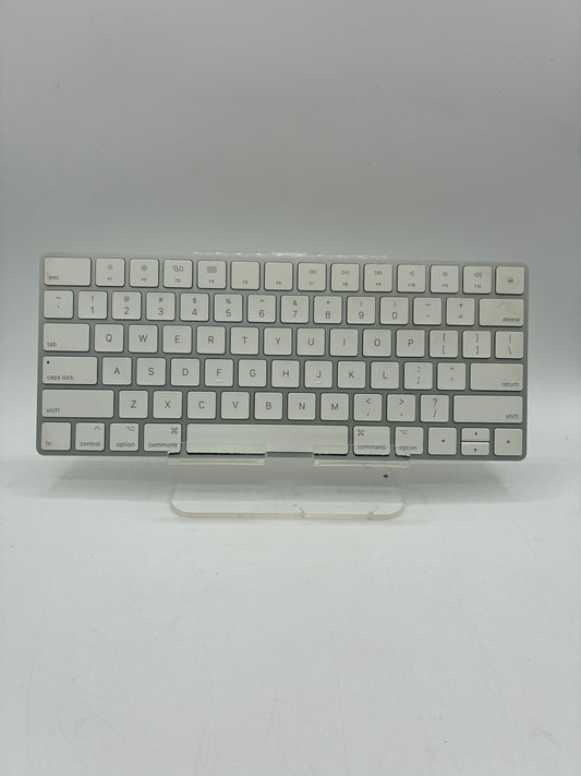 Apple Magic Keyboard - White (MLA22LL/A)