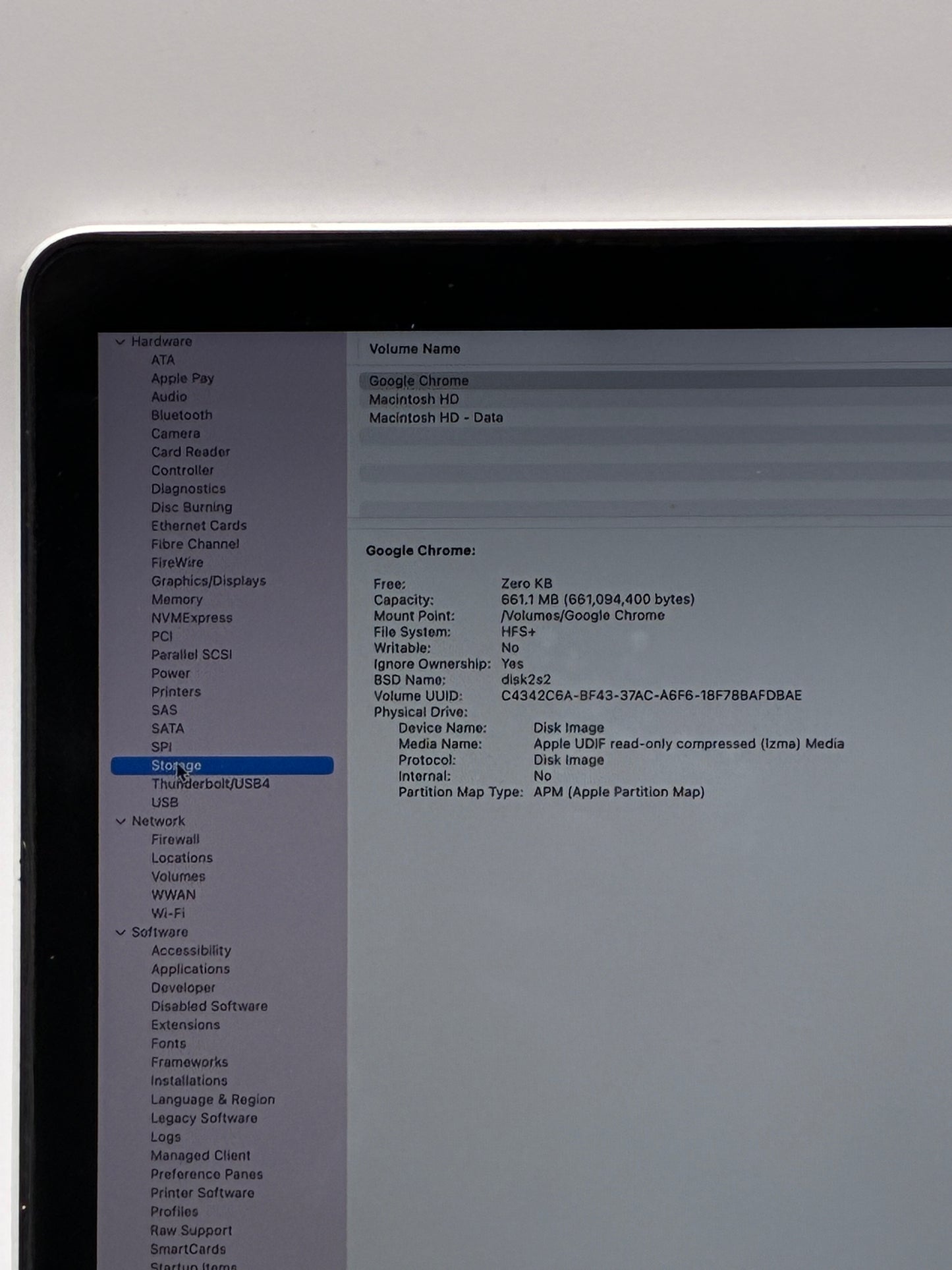 2014 Apple MacBook Pro 15" i7 2 GHz 8GB RAM 256GB SSD A1398