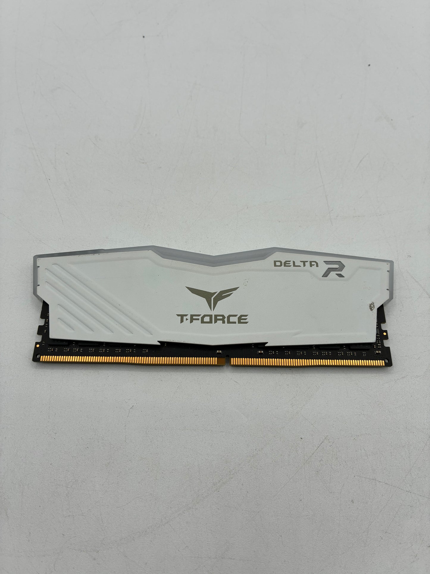 TeamGroup T-Force Delta RGB 8GB (1x8GB) RAM DDR4 3200MHz