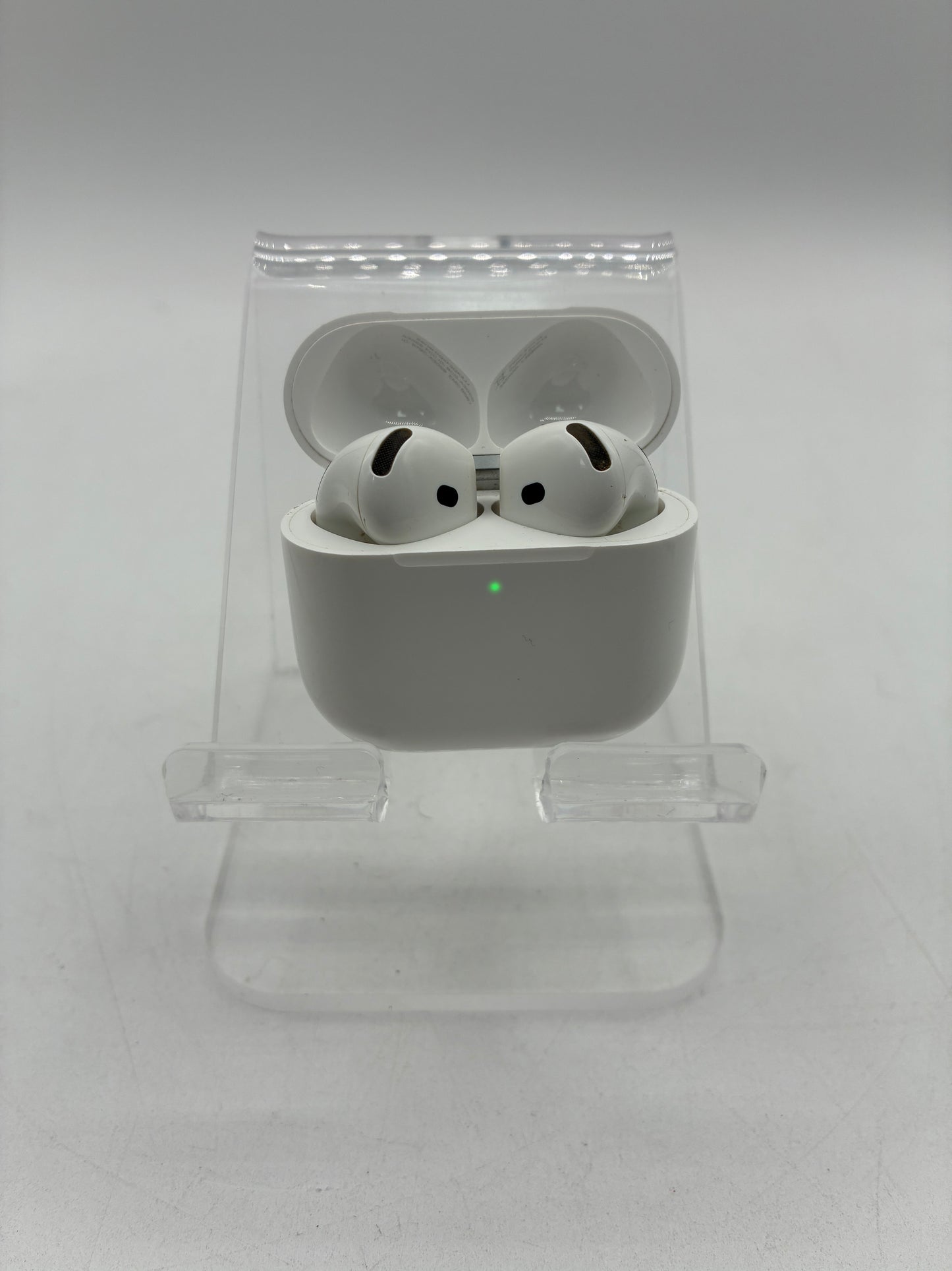 Apple AirPods 4th Gen A3055 A3056 A3059 Complete Set