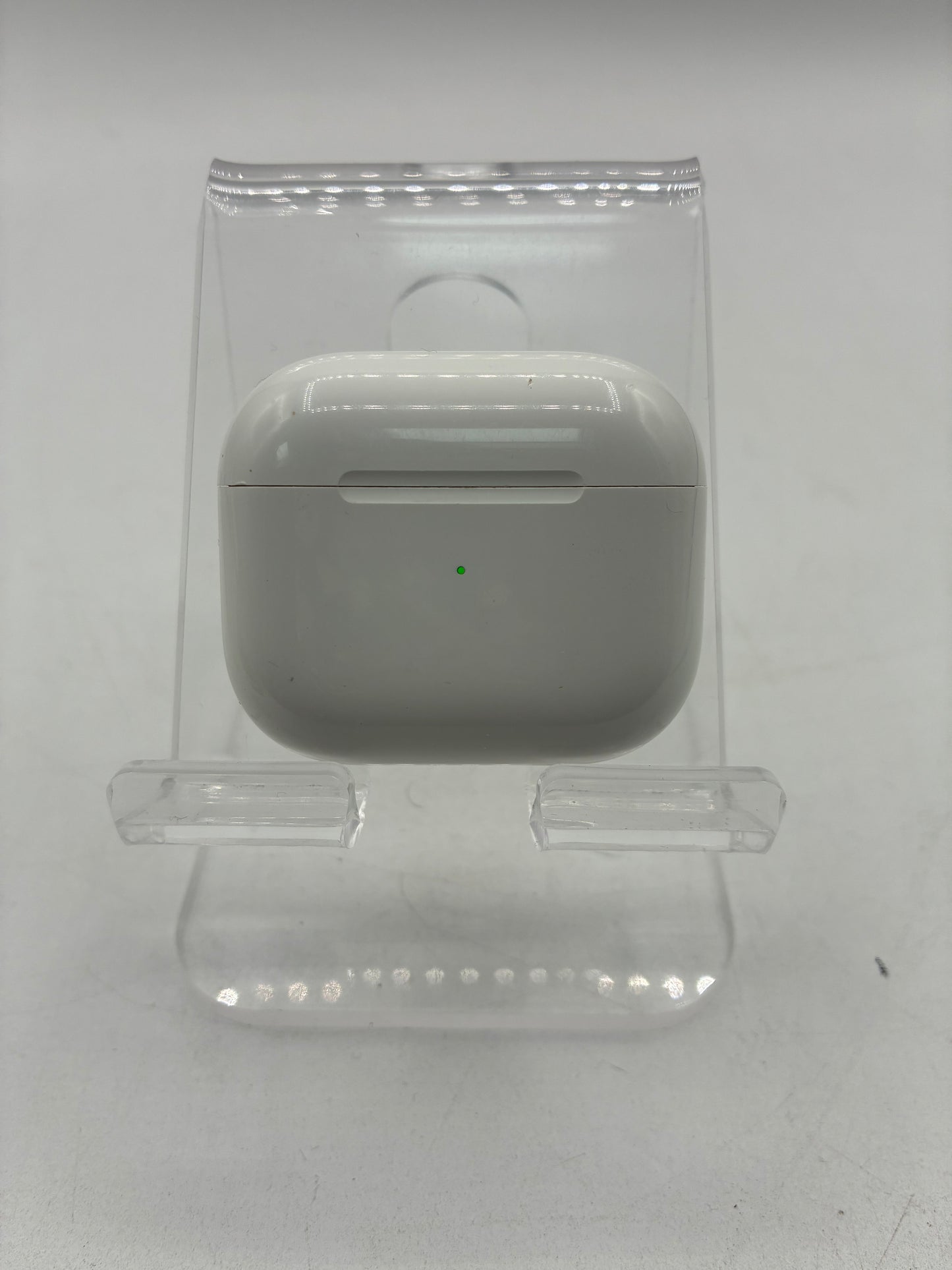 Apple AirPods (3rd Gen) A3053 MagSafe Case (2021)
