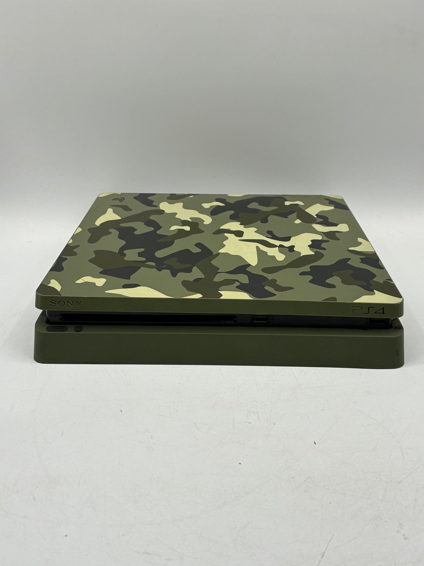 Sony PlayStation 4 Slim CUH-2215B 1TB Console